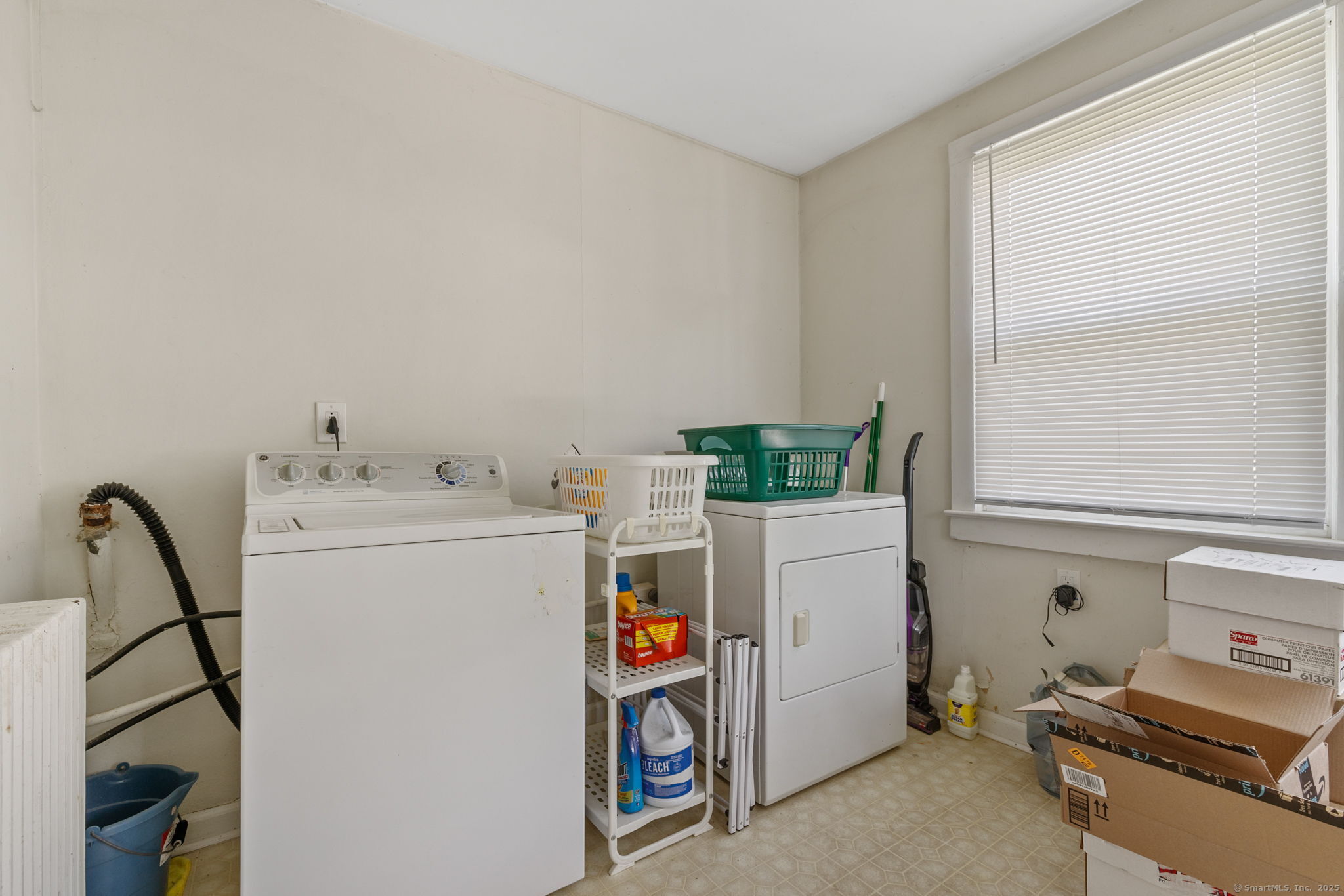 584 Main Street 2