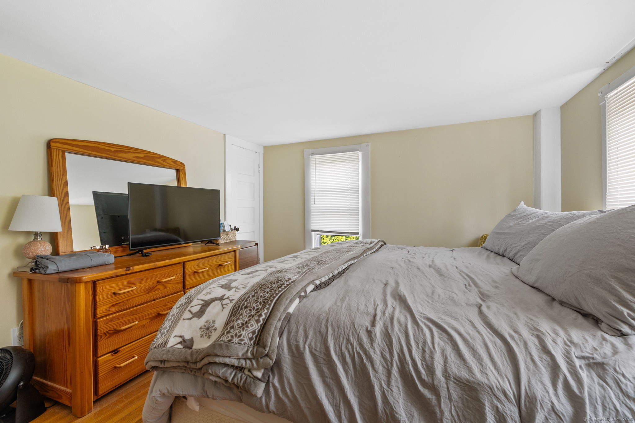 584 Main Street 2