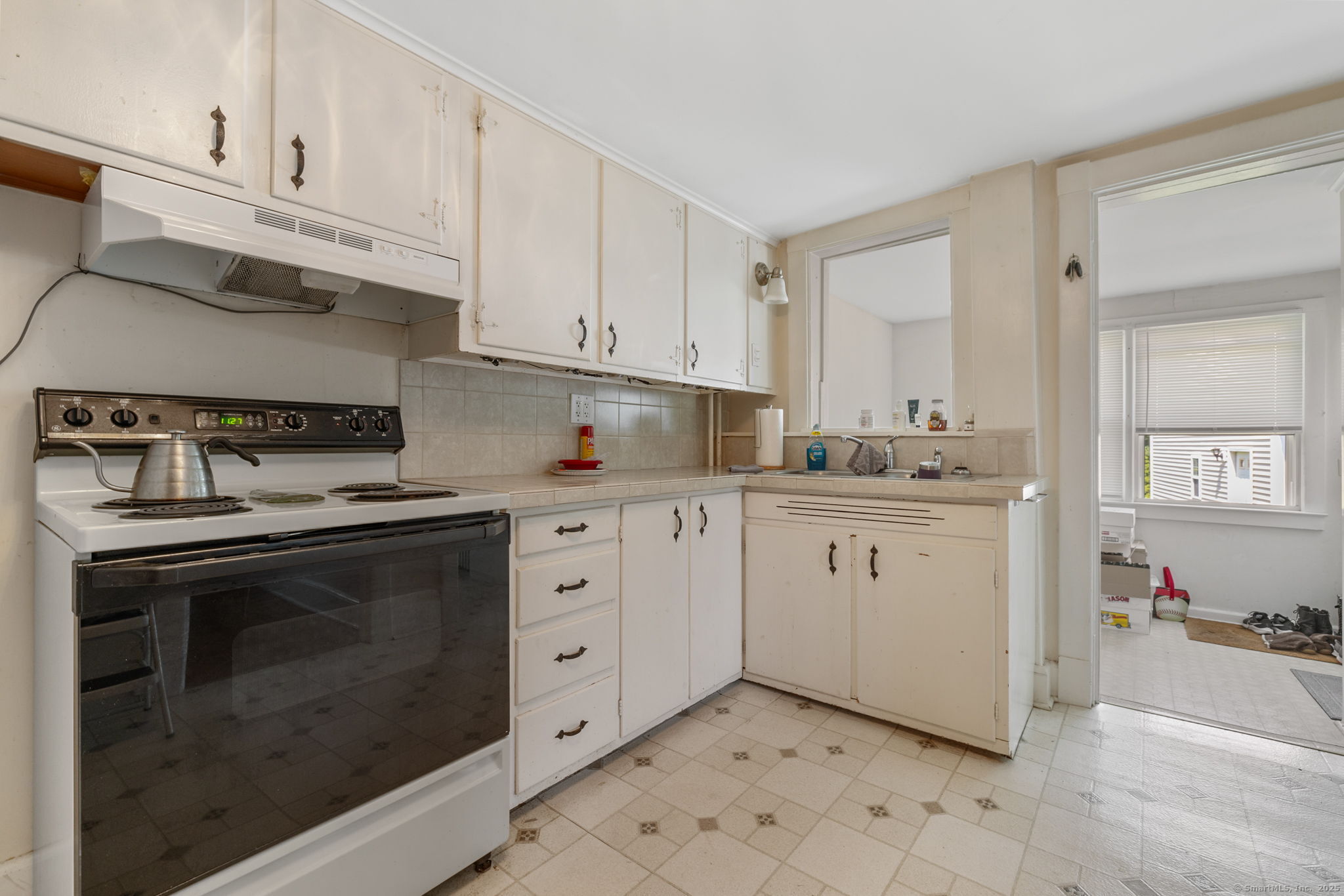 584 Main Street 2