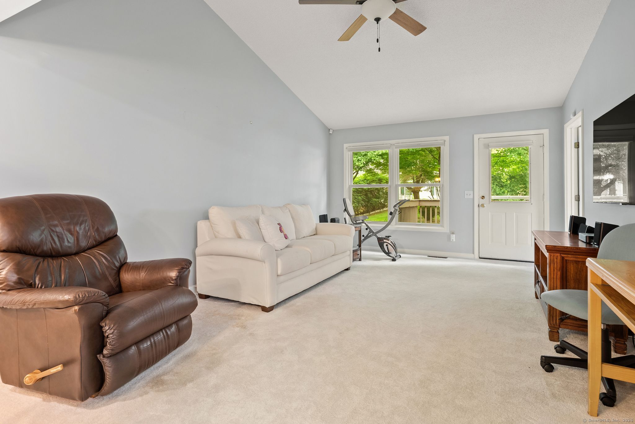 671 Ledgeview Court 671