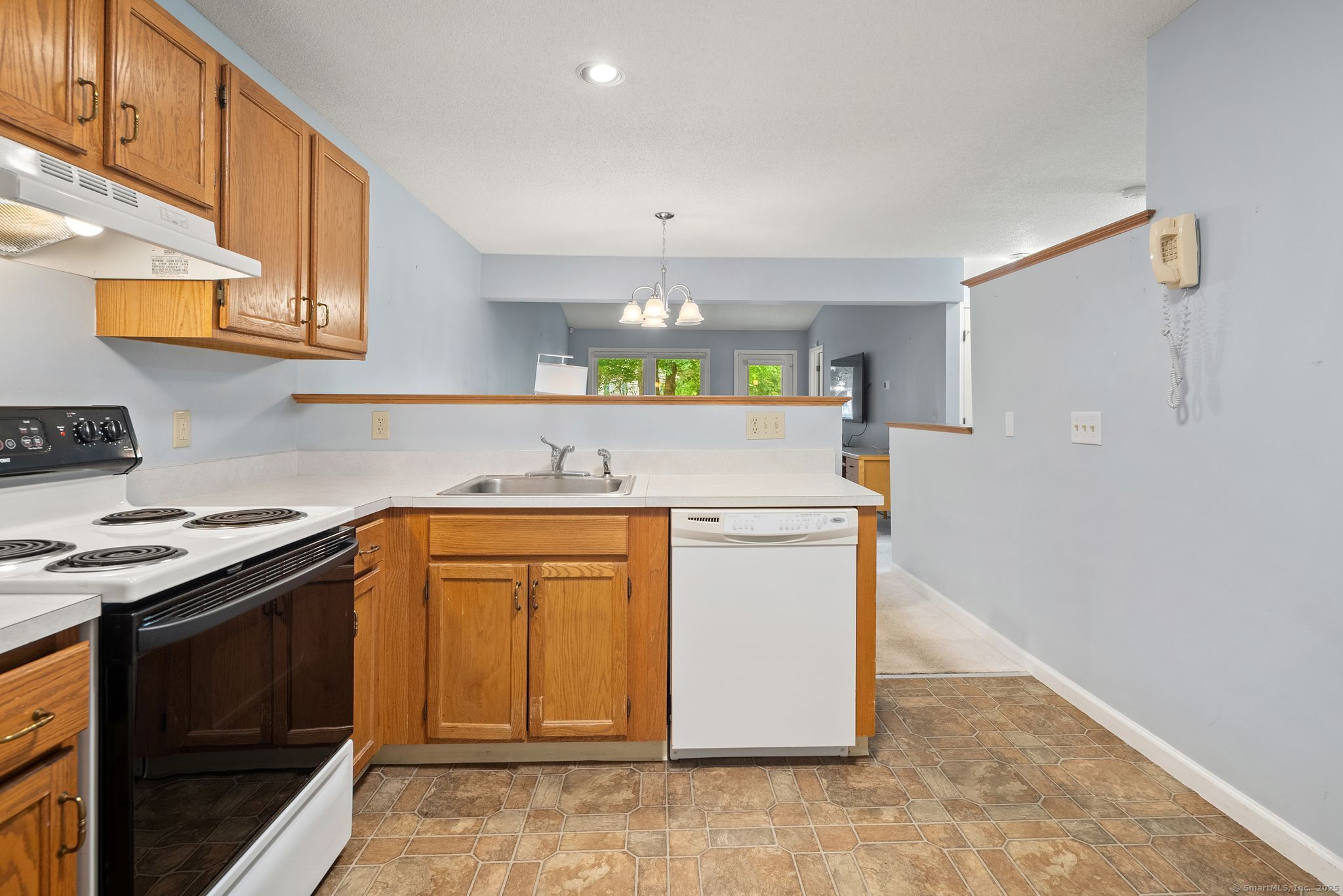 671 Ledgeview Court 671