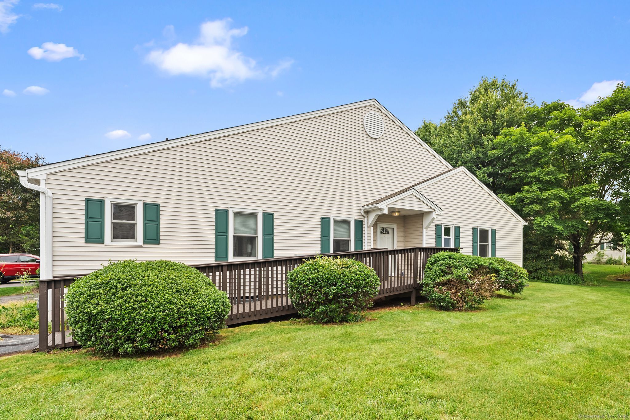671 Ledgeview Court 671