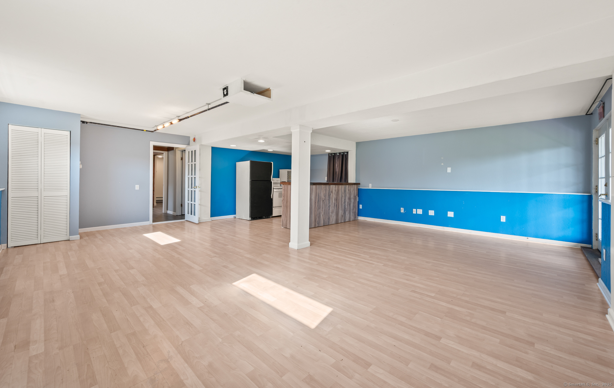 2 Hillyer Drive