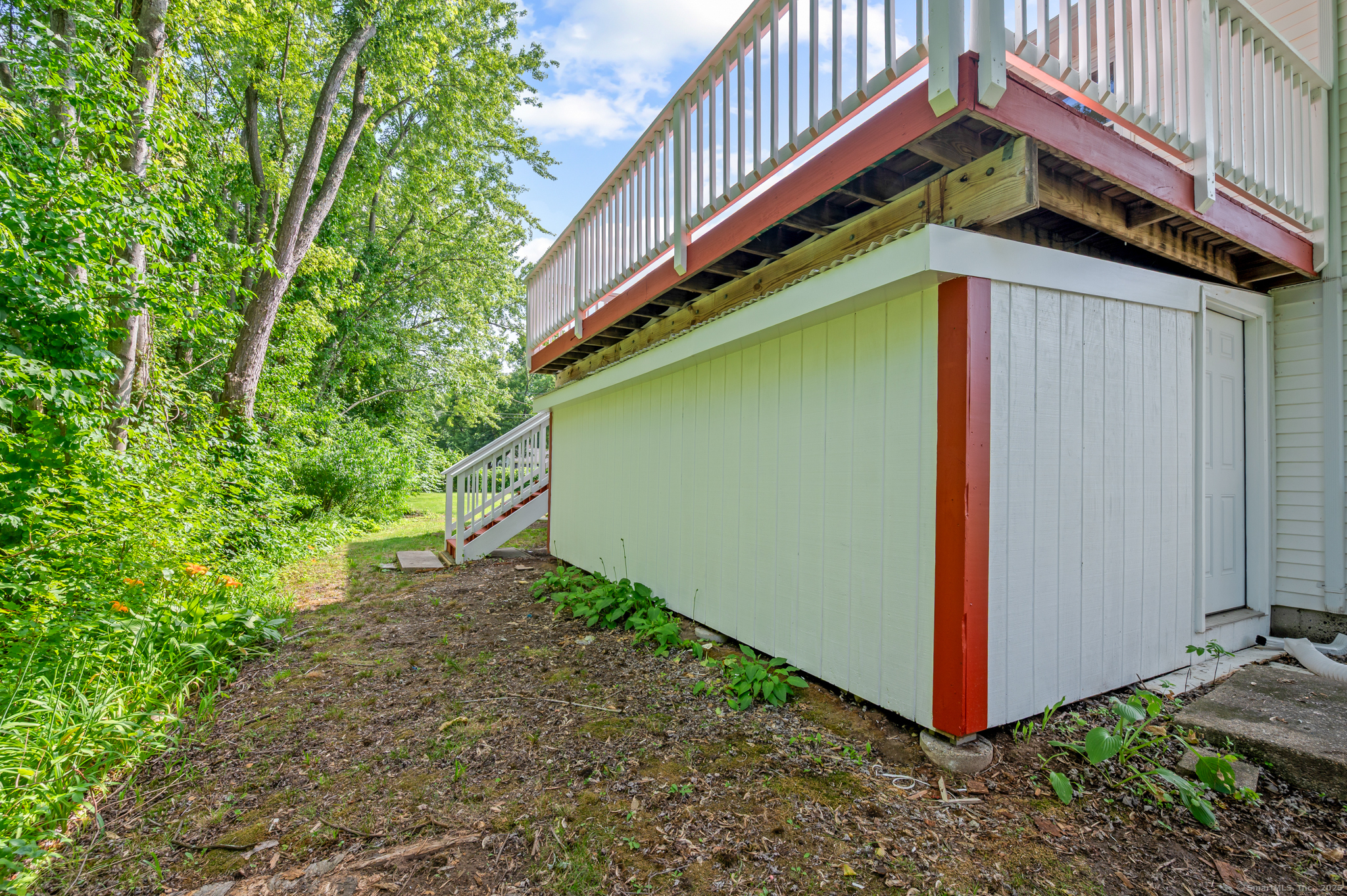 2 Hillyer Drive