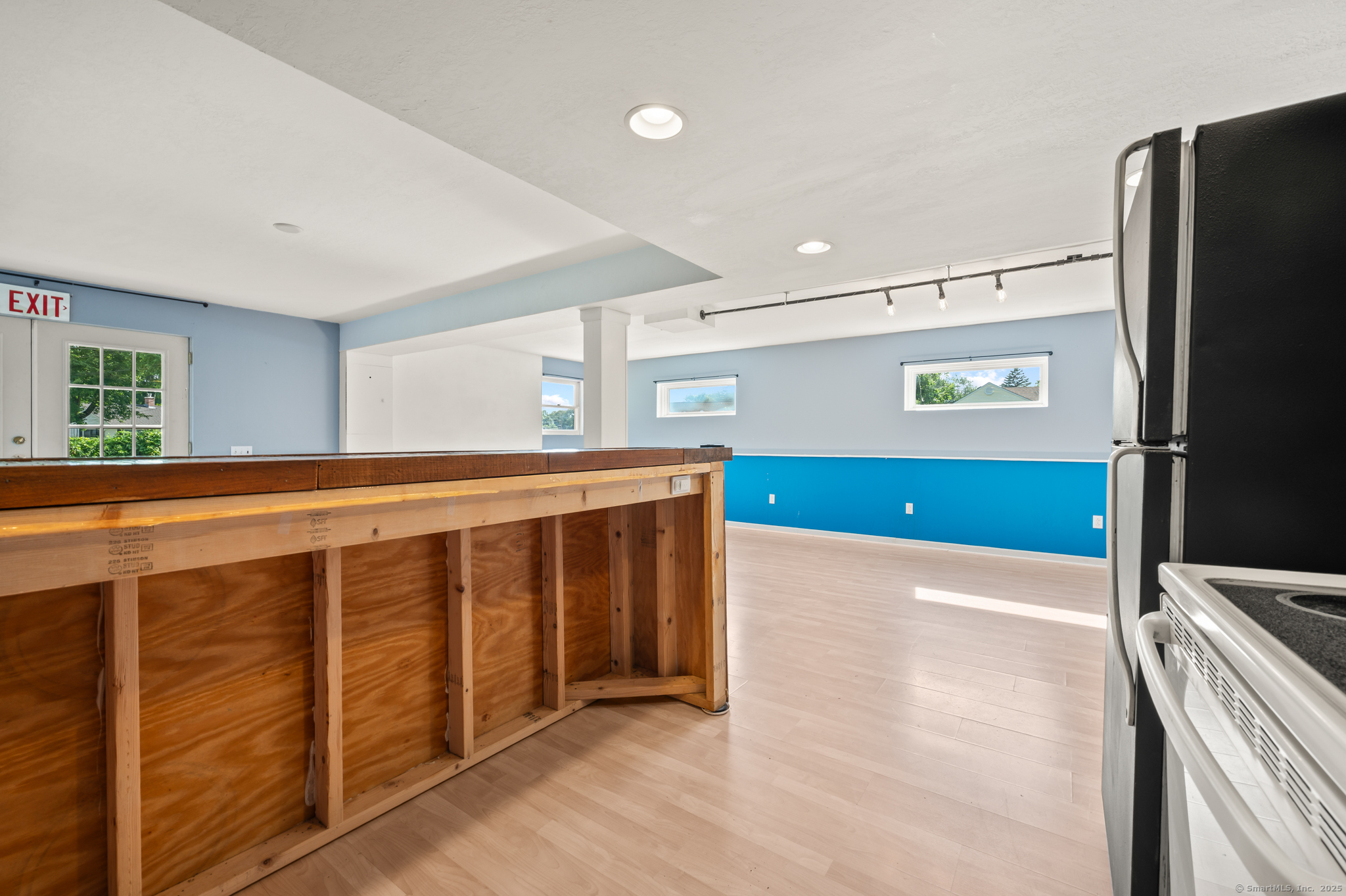 2 Hillyer Drive
