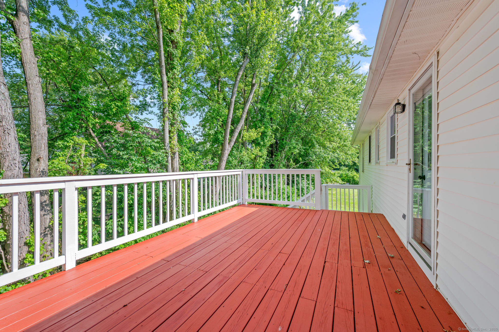 2 Hillyer Drive