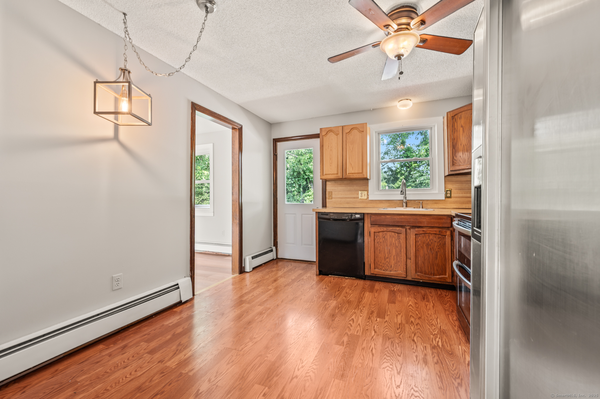 2 Hillyer Drive