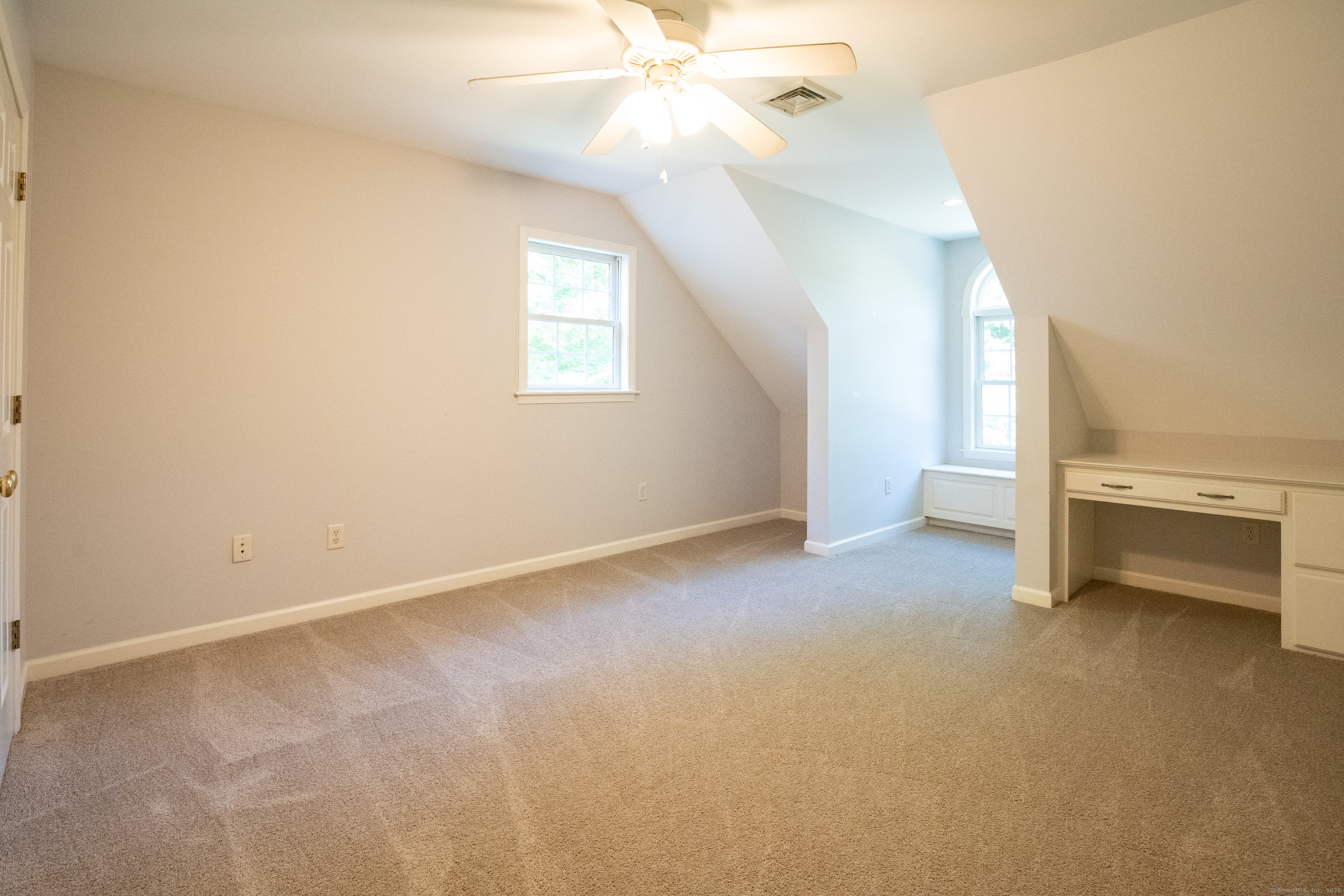48 Mountain Road