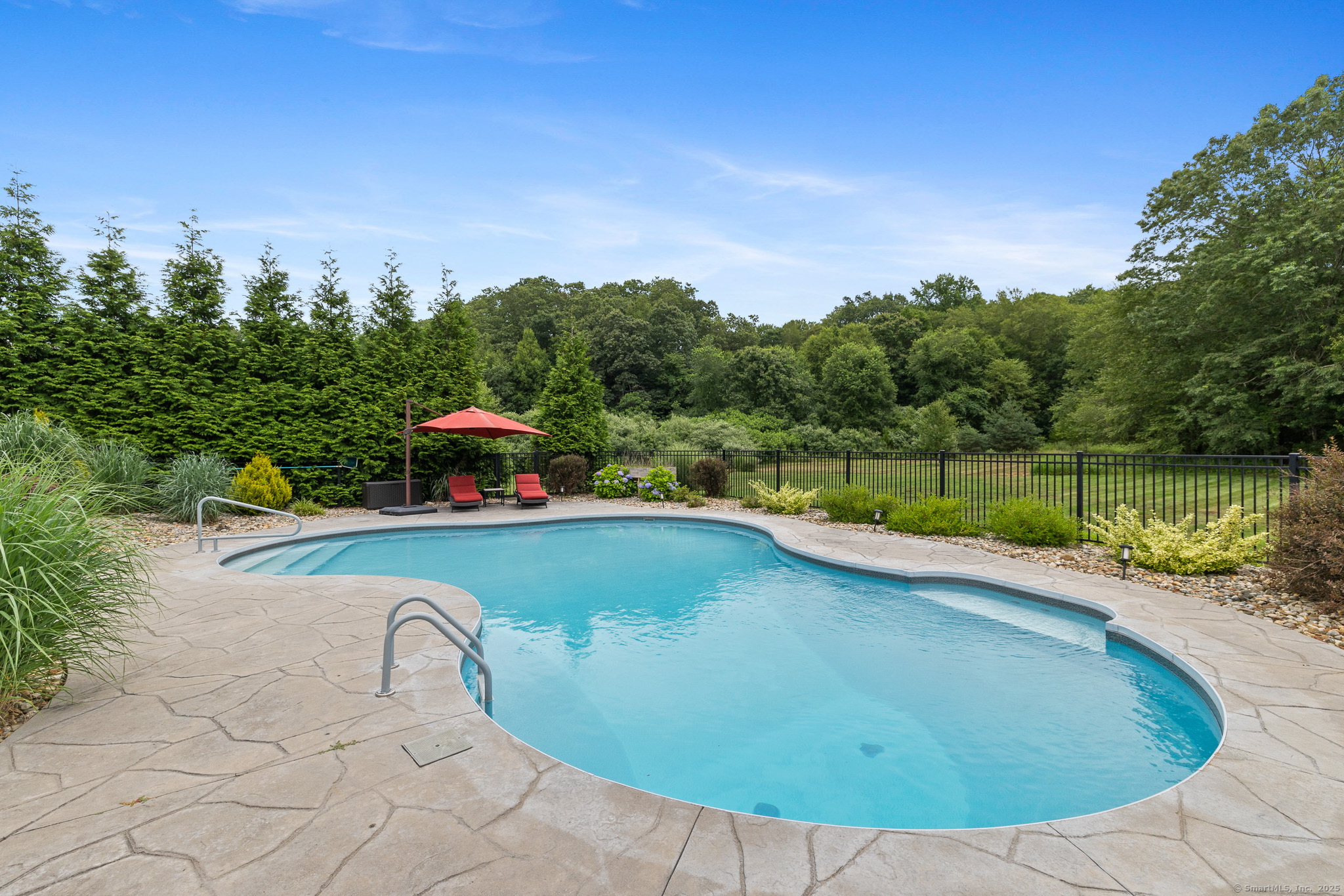 17 Rocco Drive