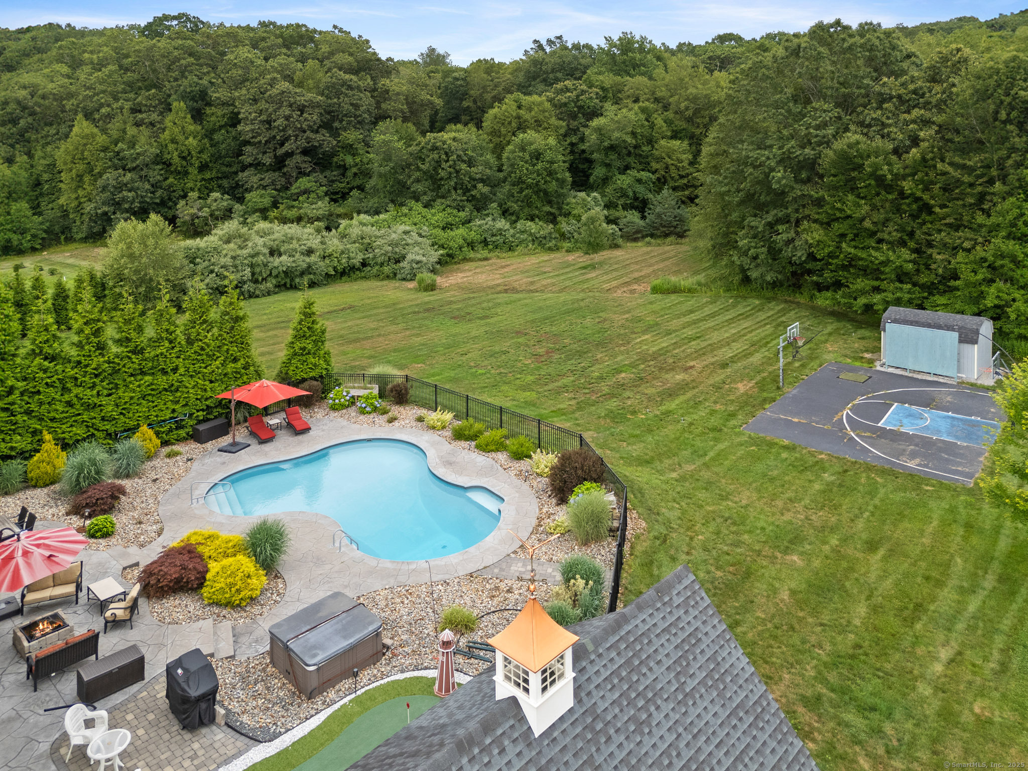 17 Rocco Drive