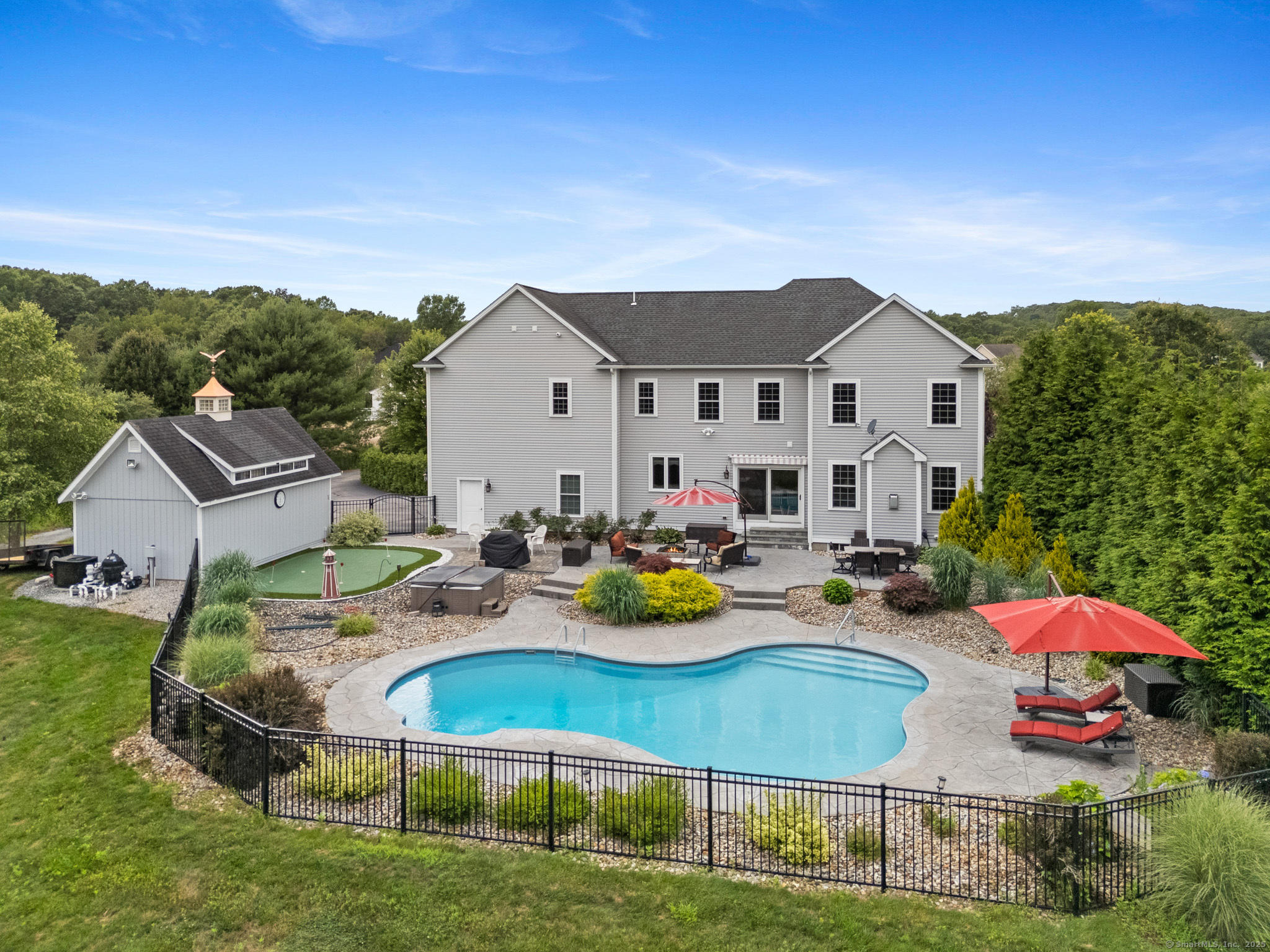 17 Rocco Drive
