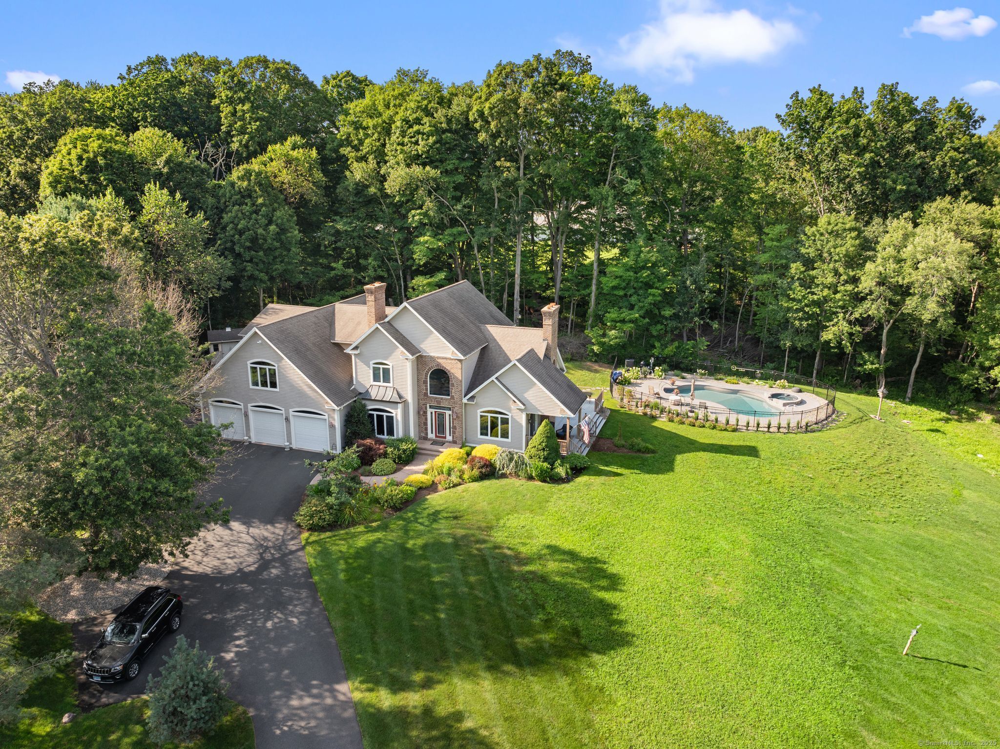 37 Pondview Drive