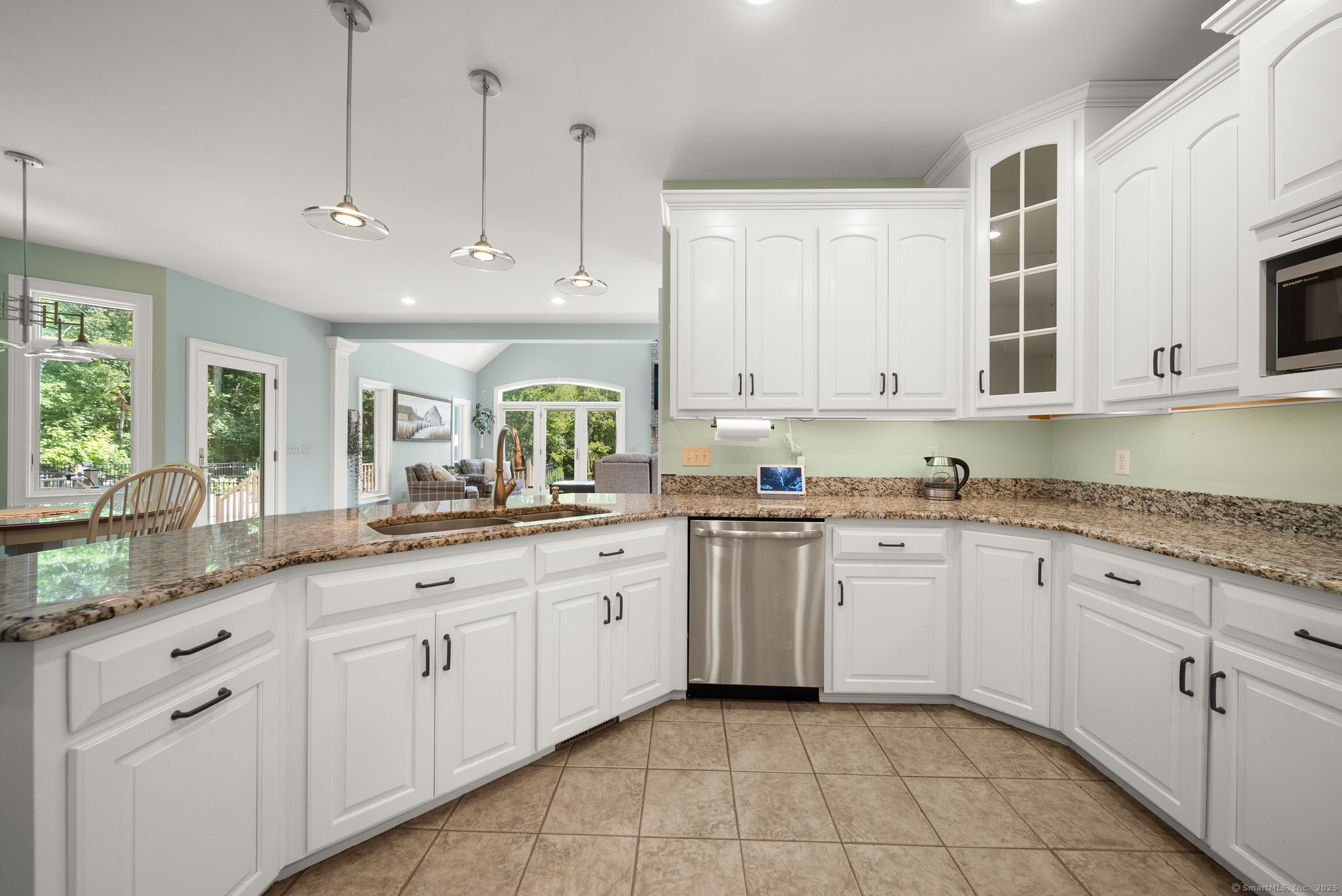 37 Pondview Drive