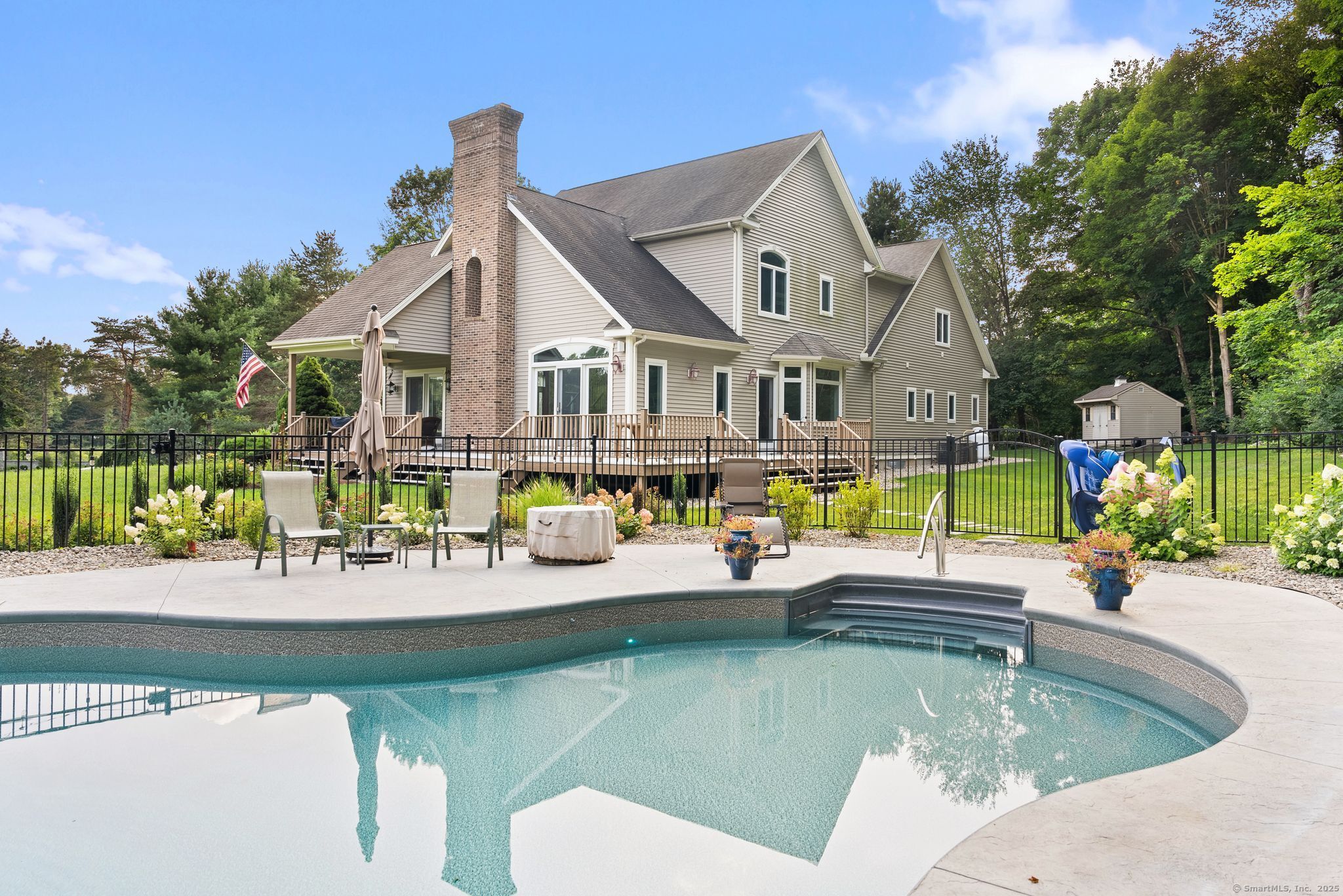 37 Pondview Drive