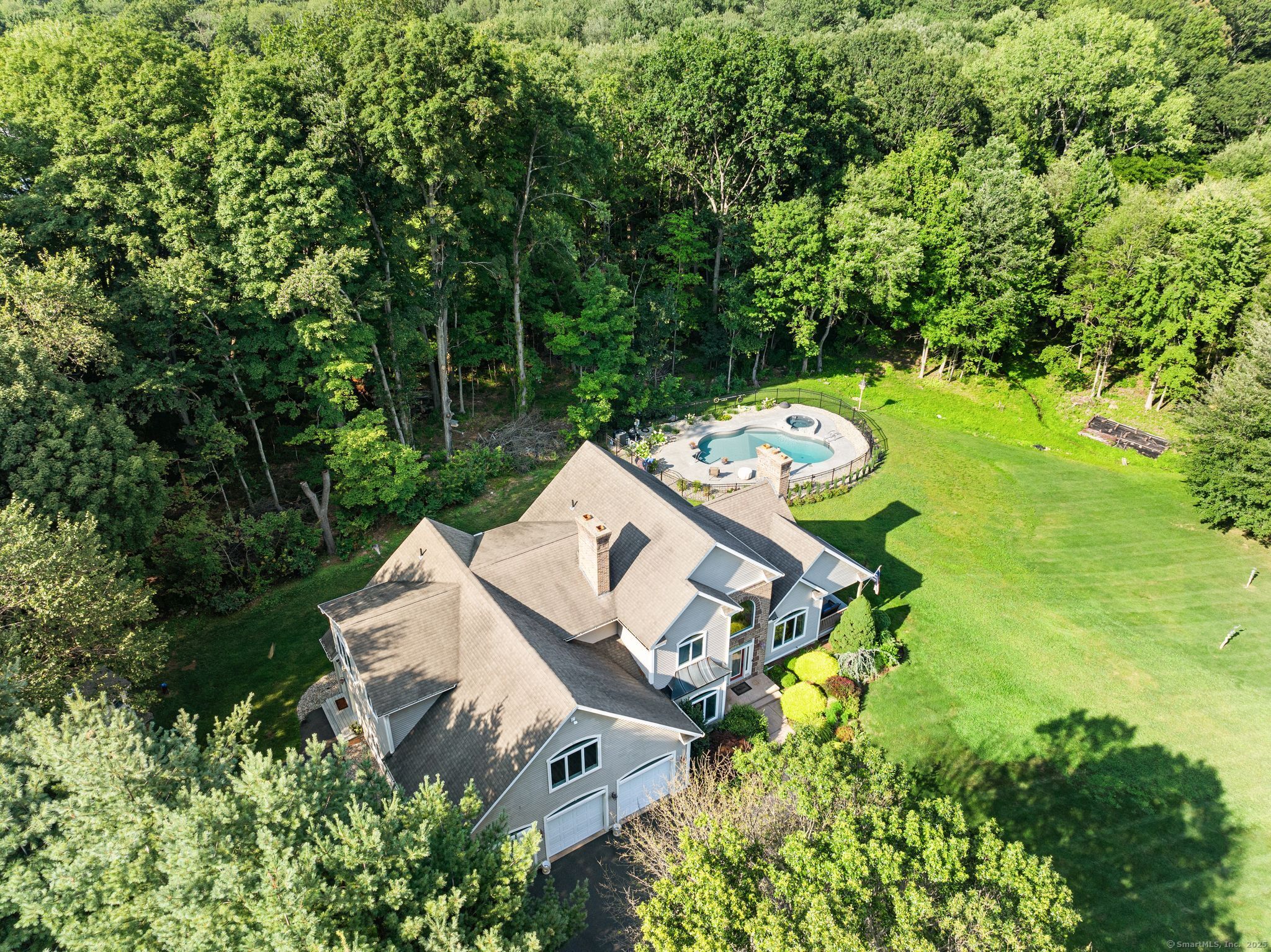 37 Pondview Drive