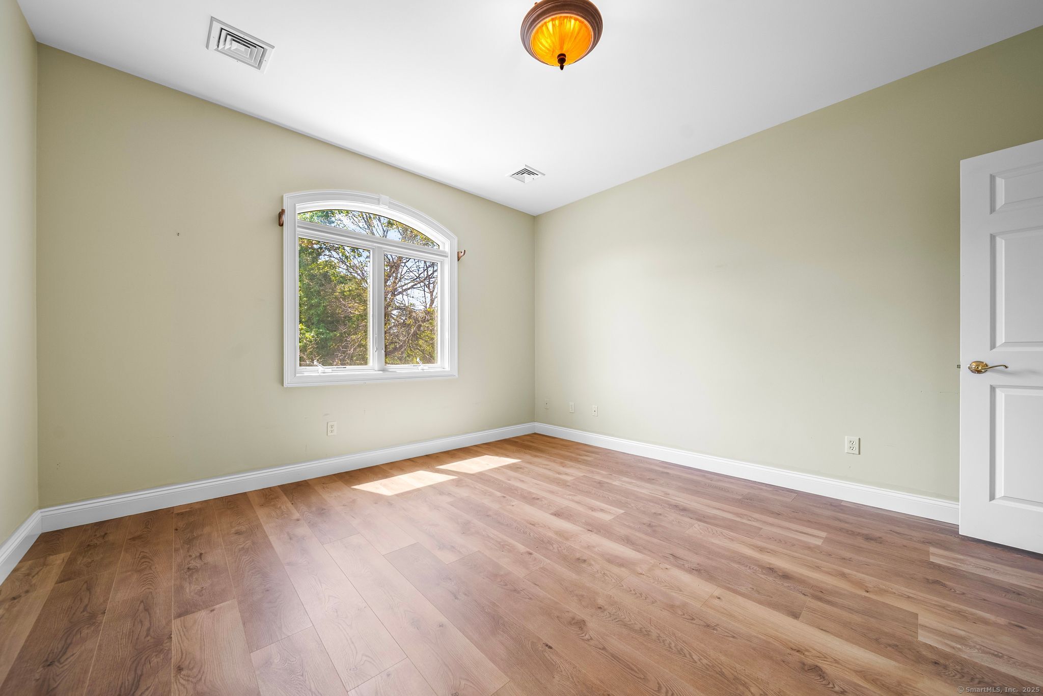 37 Pondview Drive