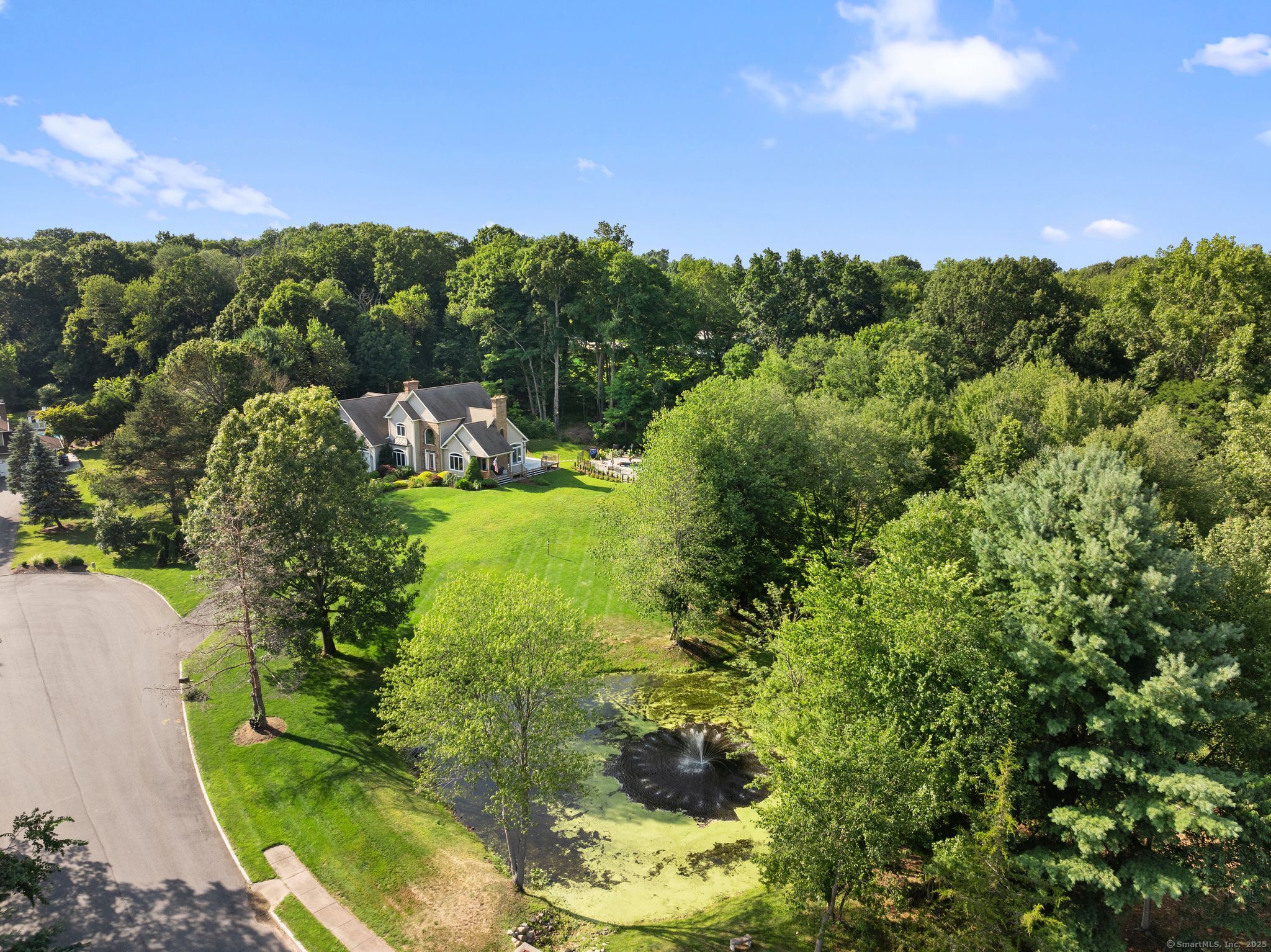 37 Pondview Drive