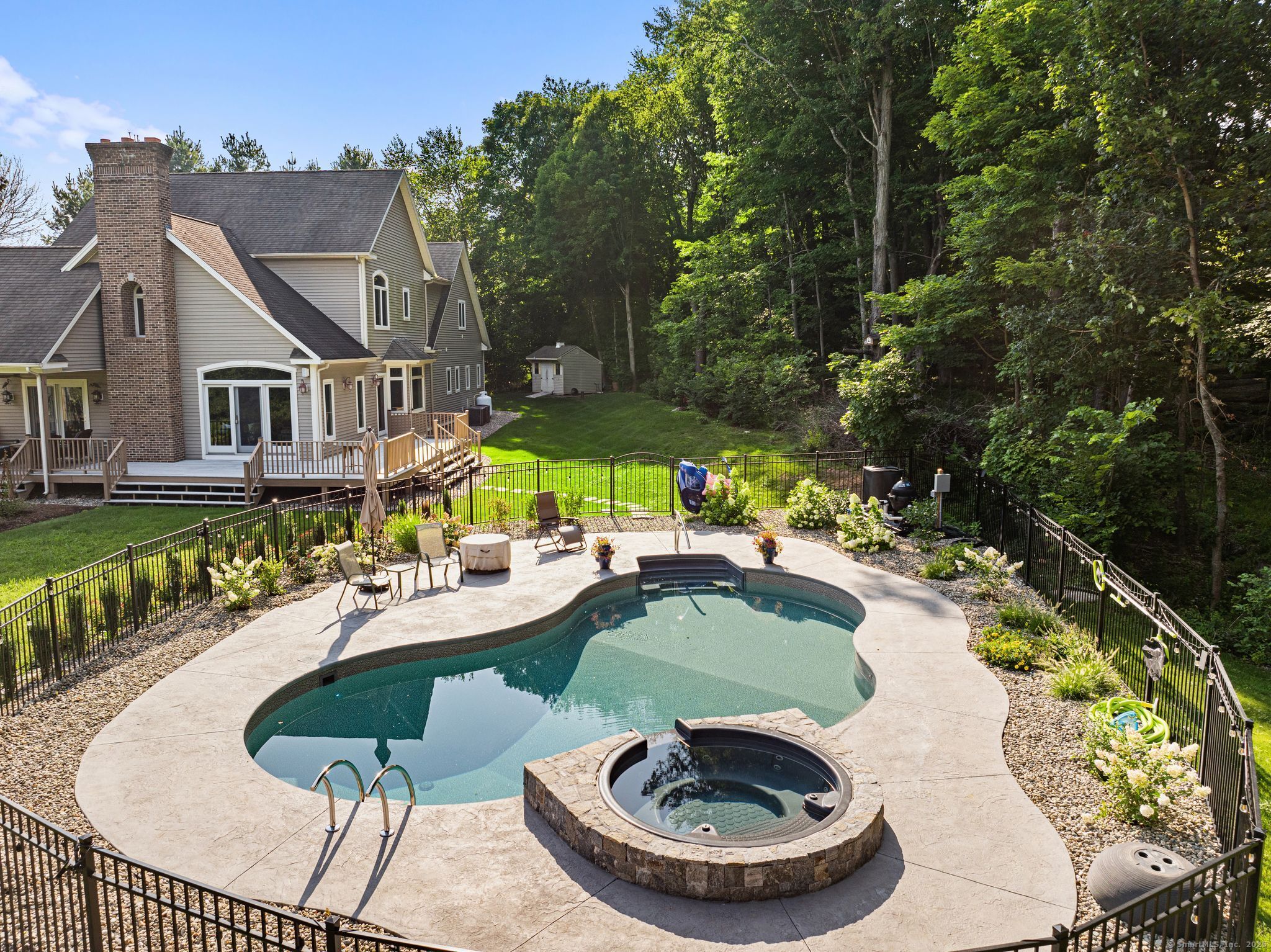 37 Pondview Drive