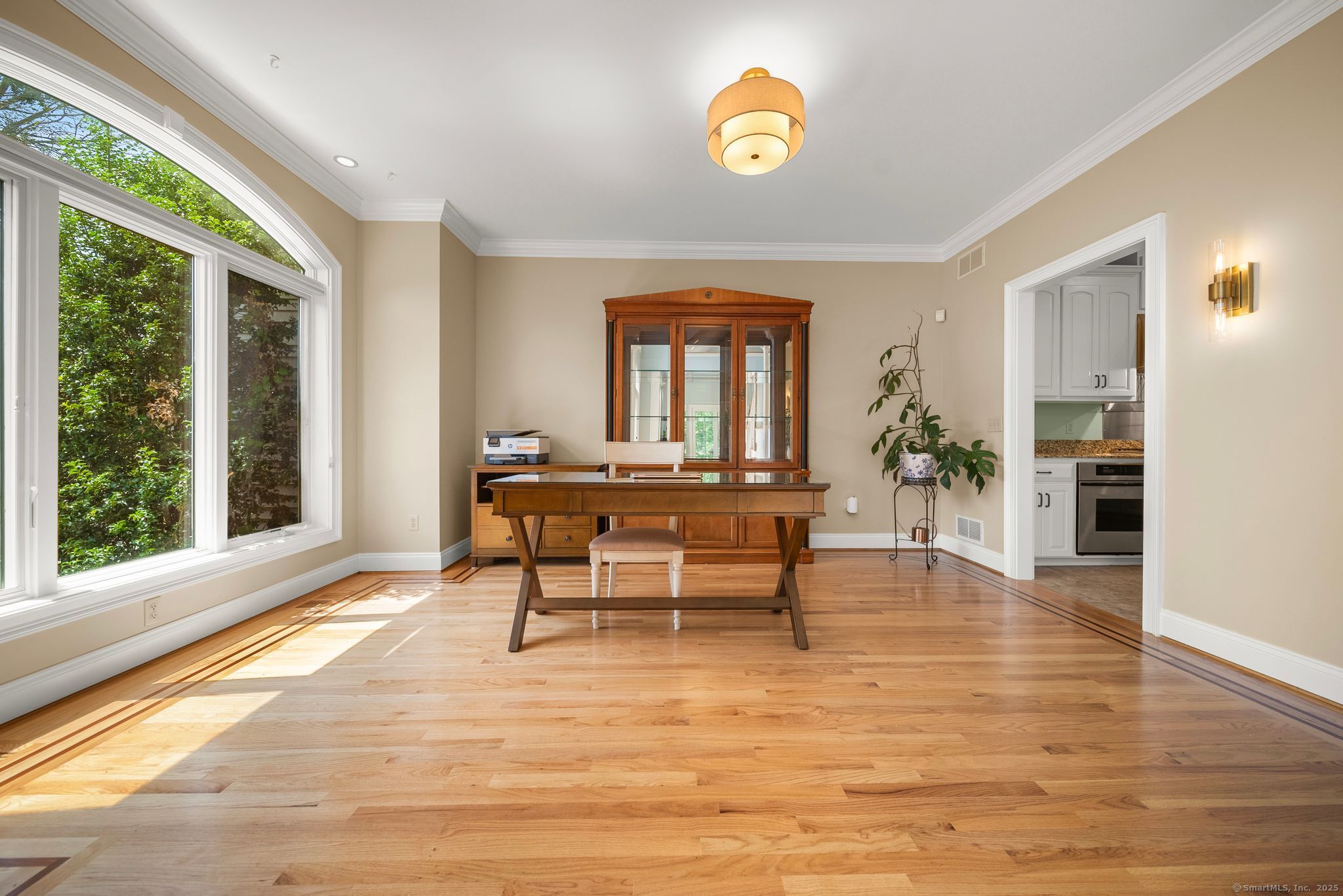 37 Pondview Drive
