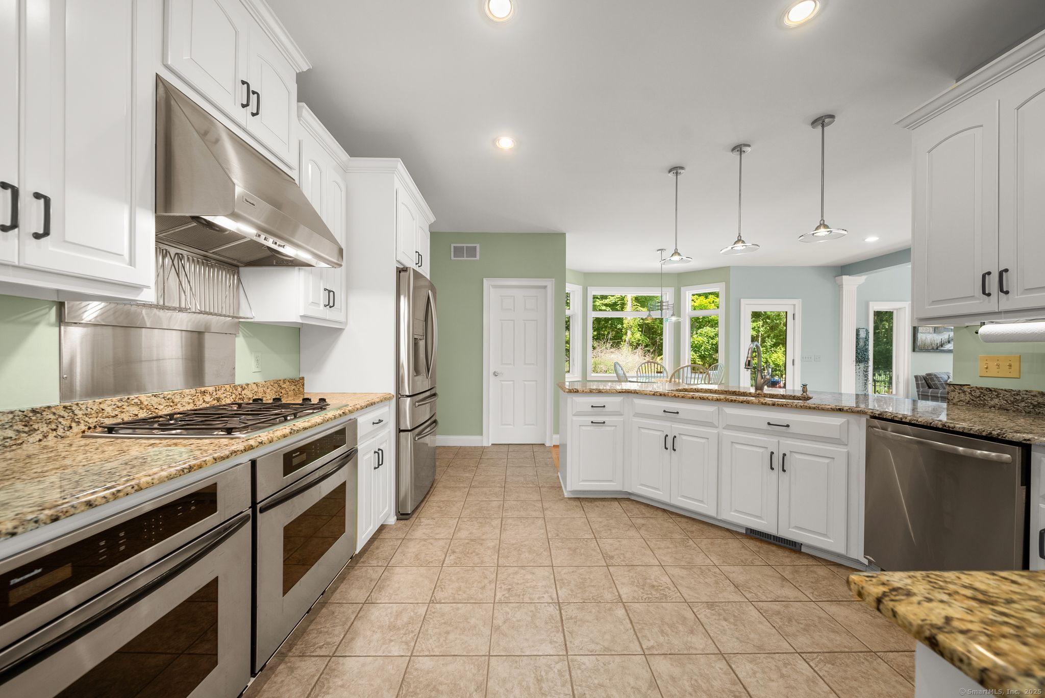 37 Pondview Drive