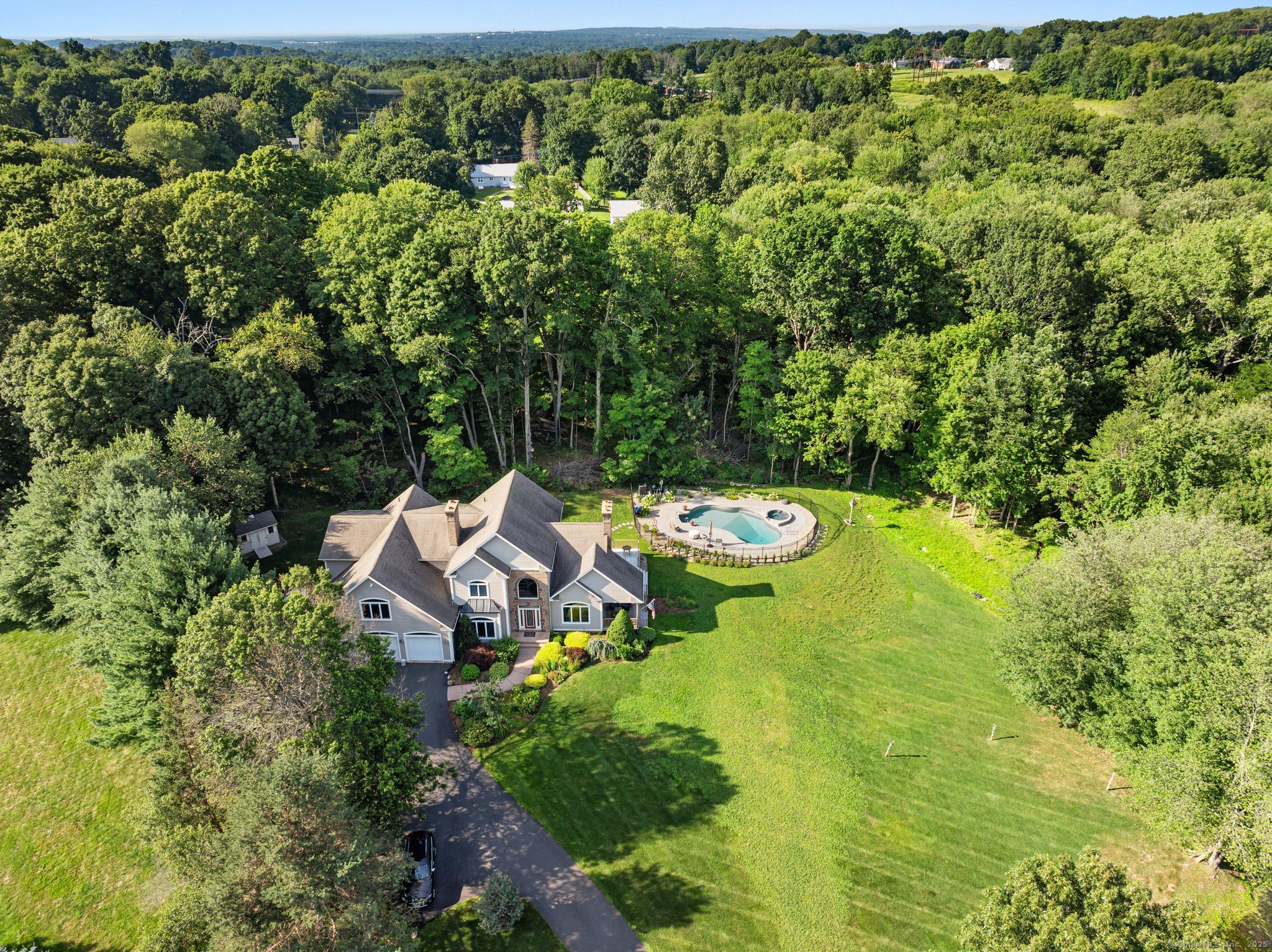 37 Pondview Drive