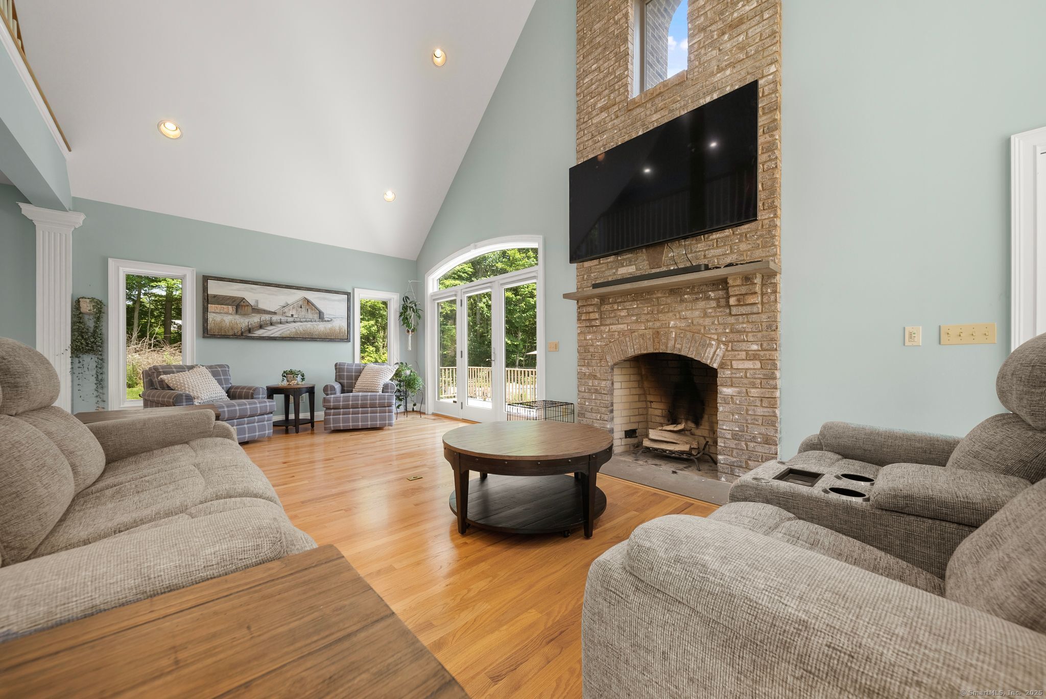37 Pondview Drive