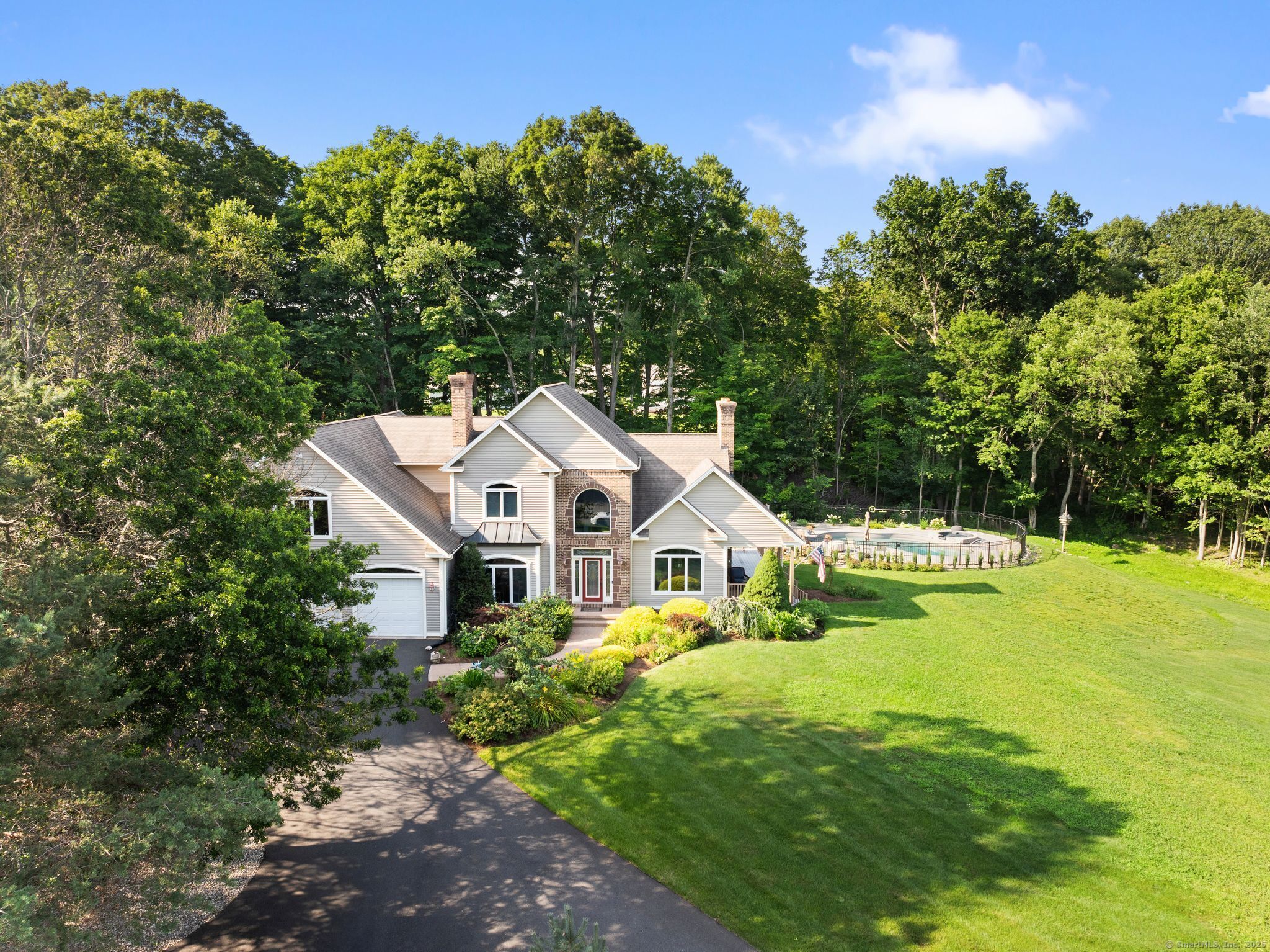 37 Pondview Drive