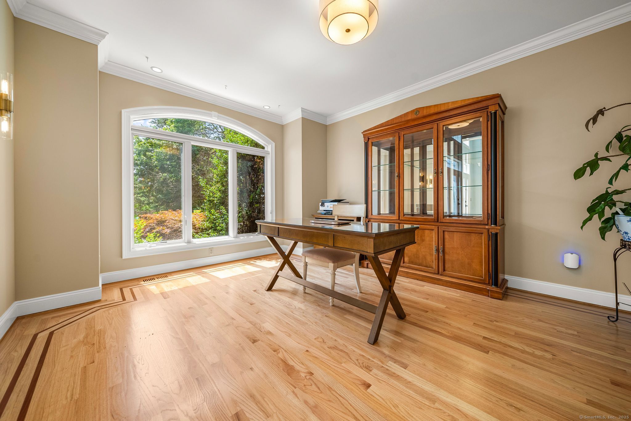 37 Pondview Drive