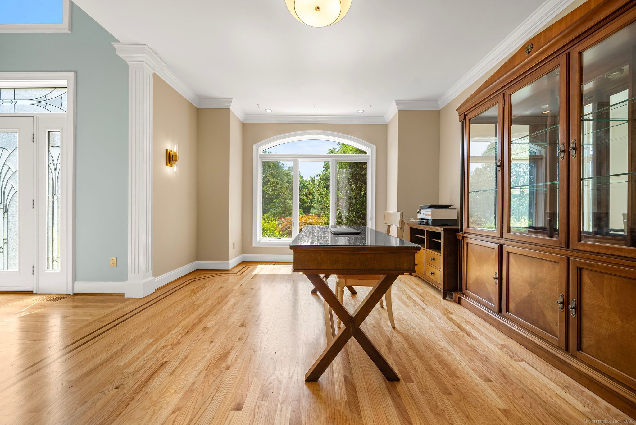 37 Pondview Drive