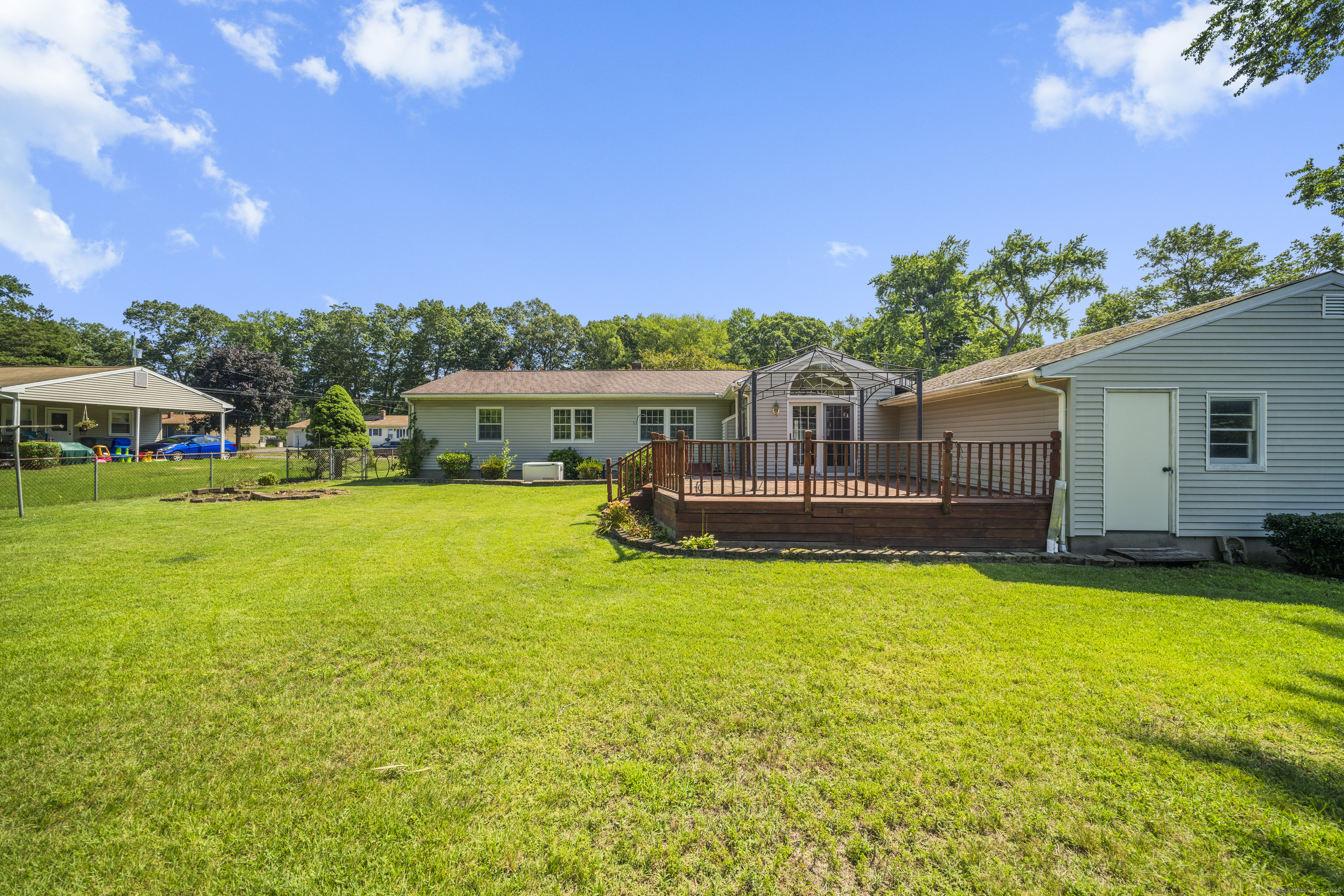 18 Glen Oak Drive