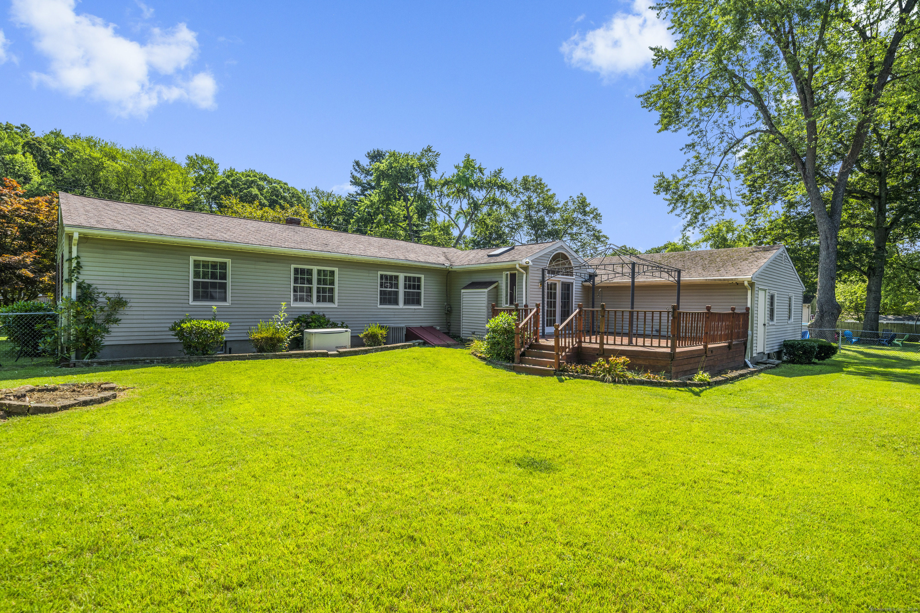 18 Glen Oak Drive