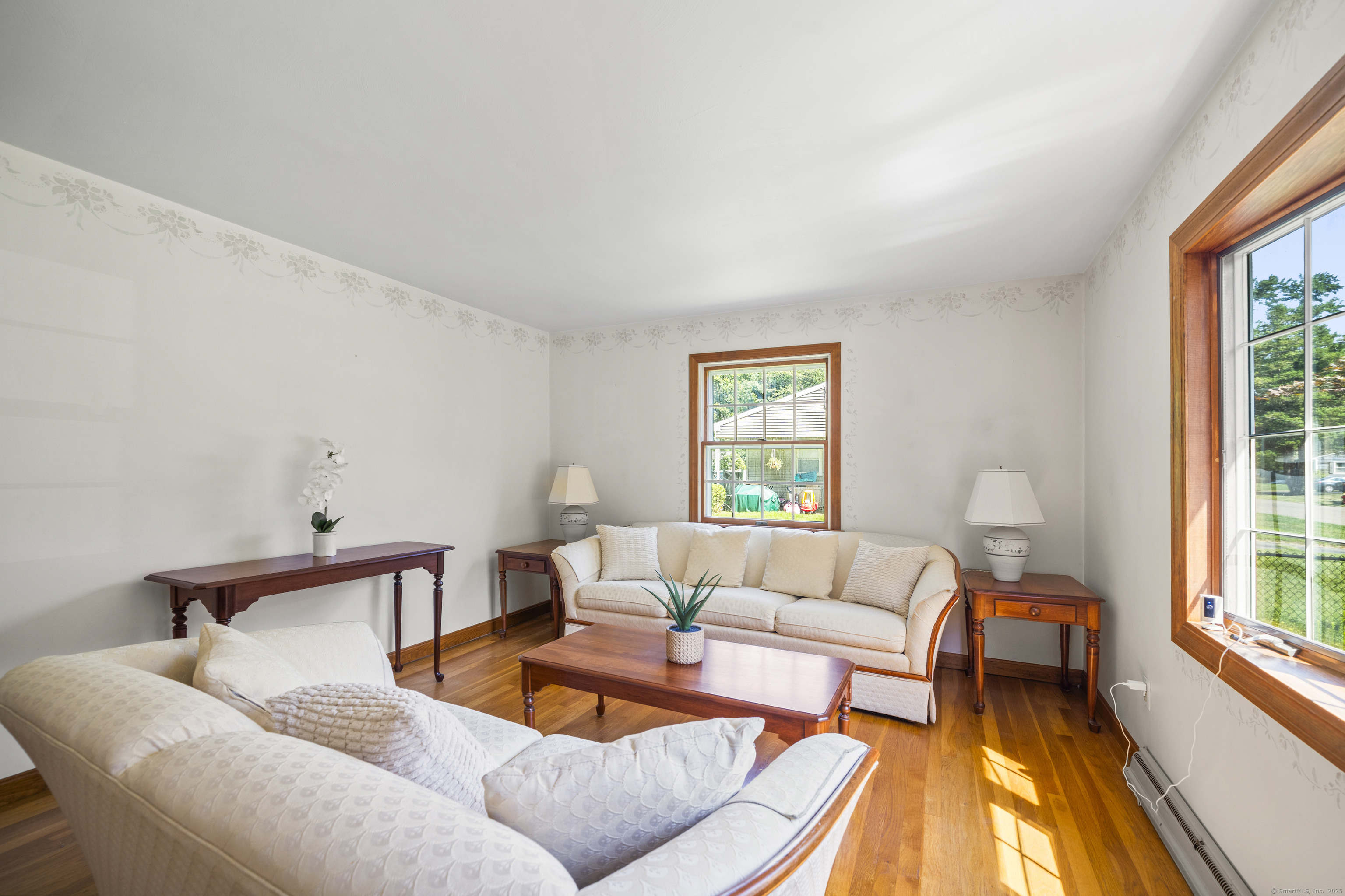 18 Glen Oak Drive