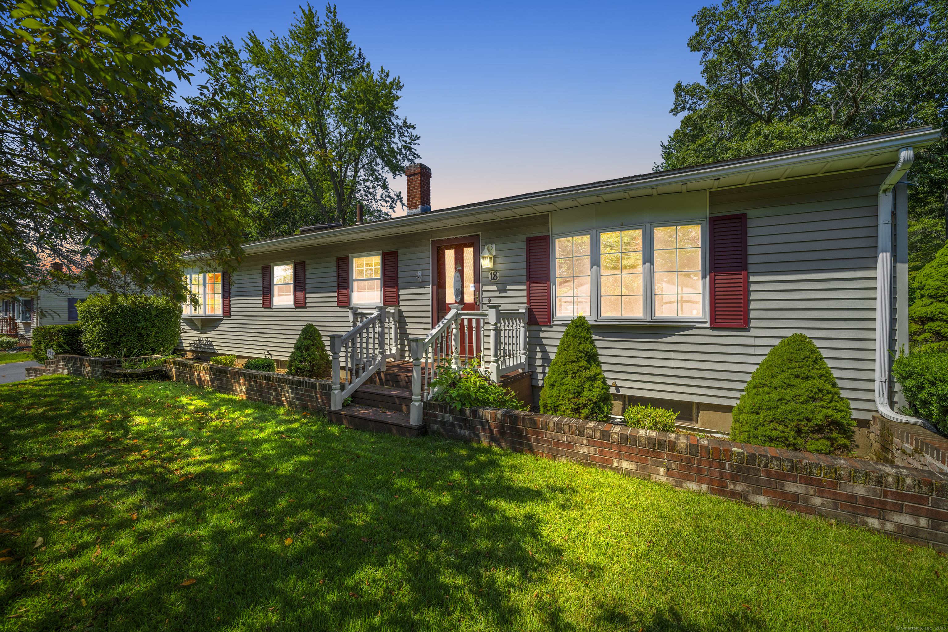 18 Glen Oak Drive