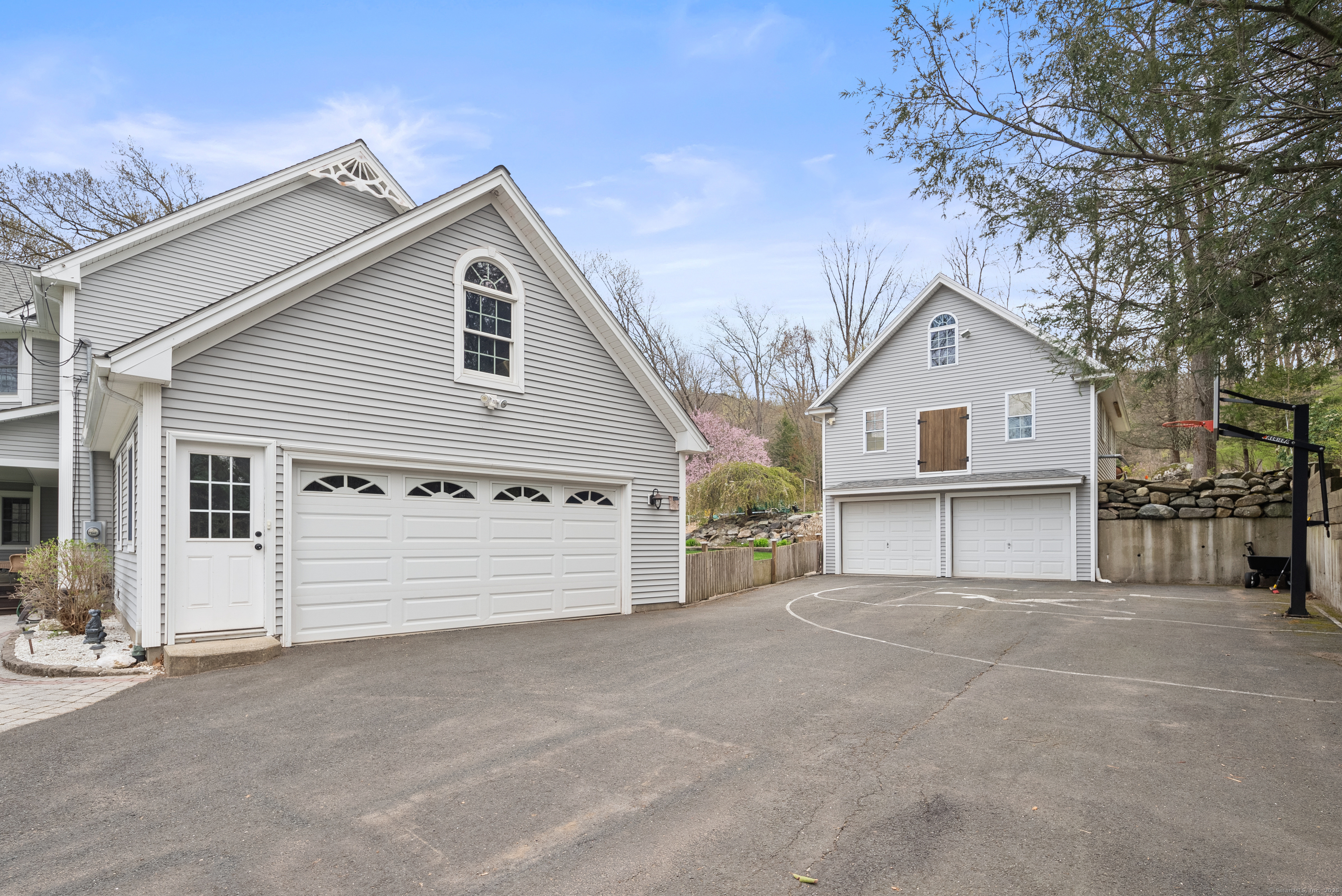 17 Beverly Drive