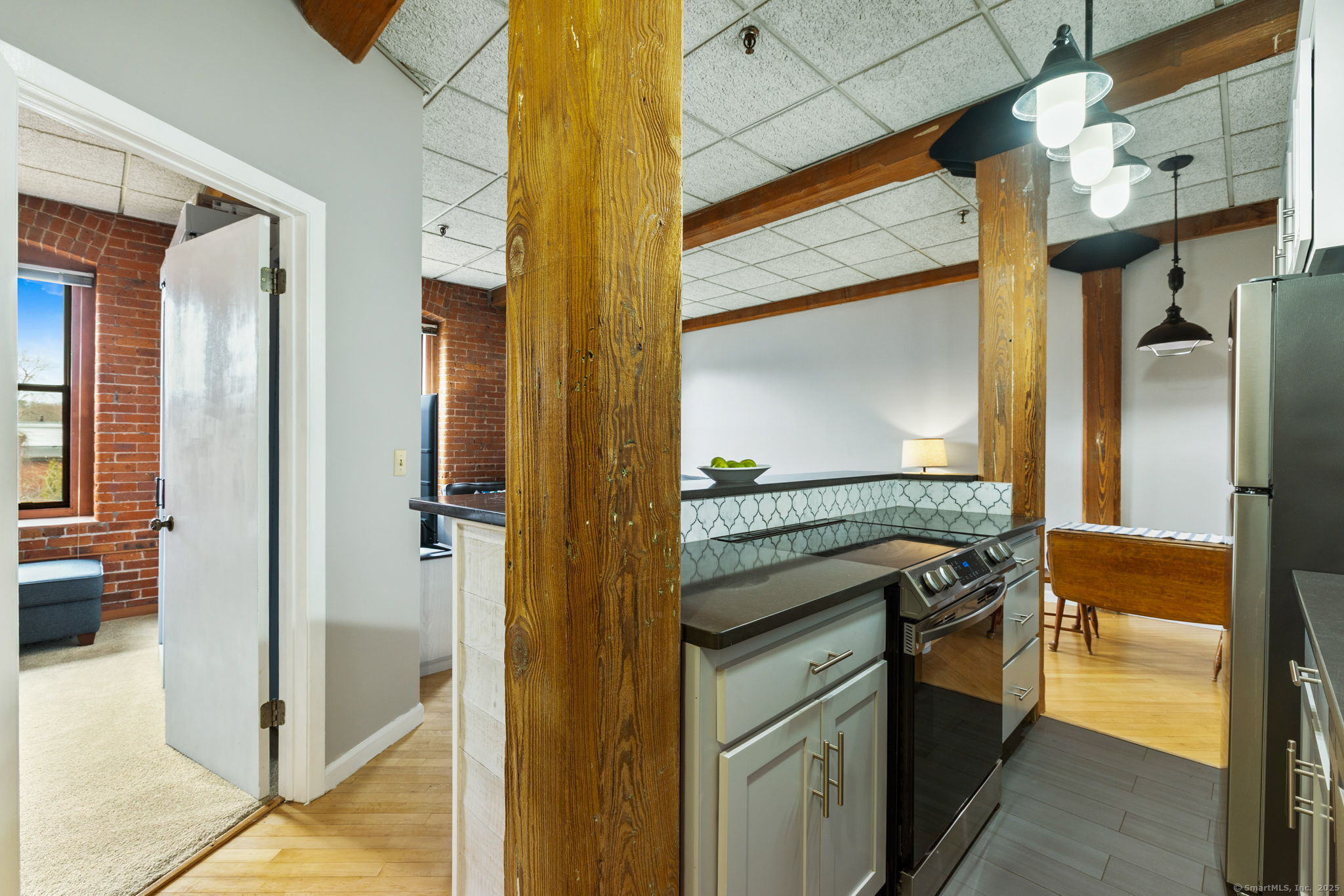 222 Williams Street East APT 322