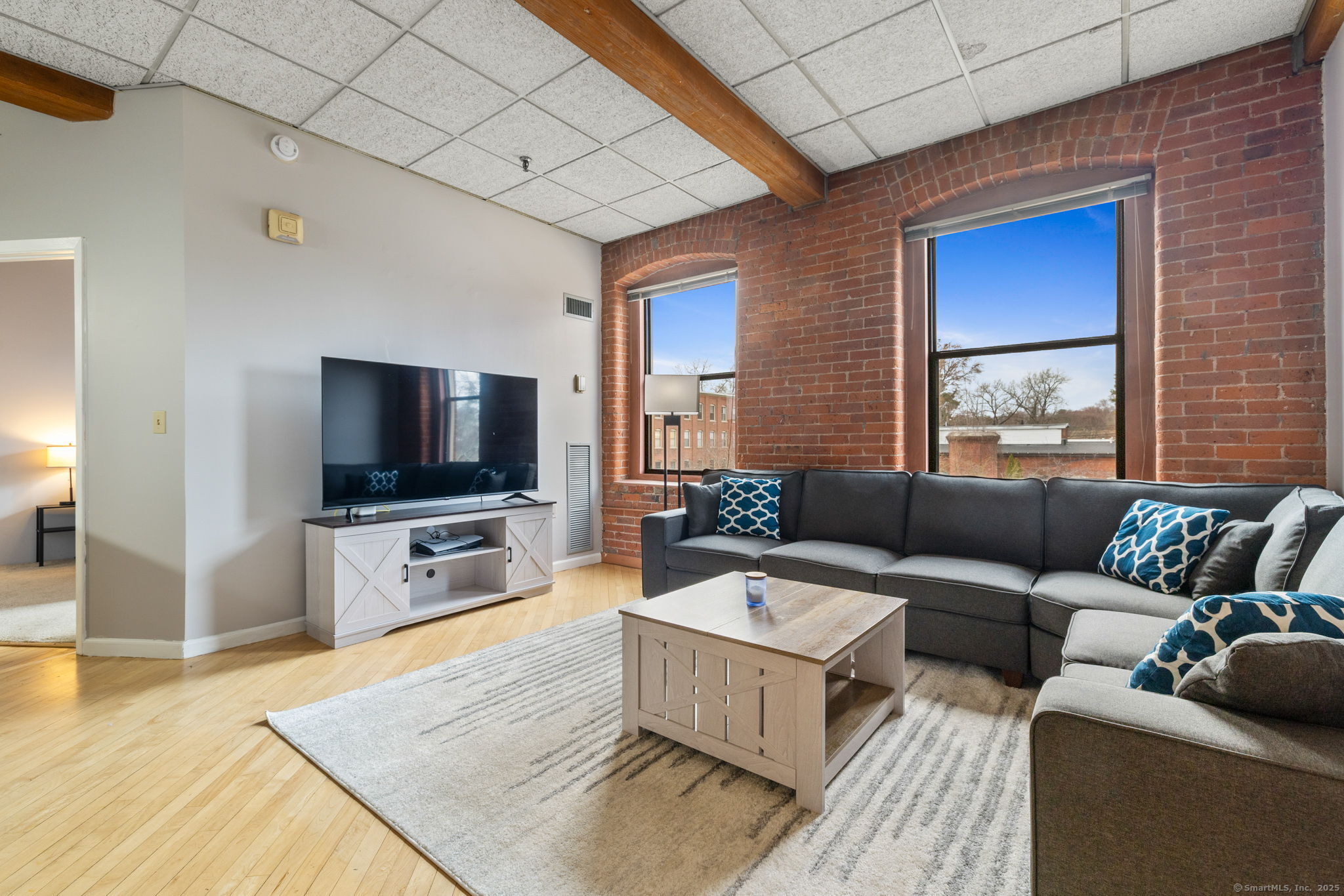 222 Williams Street East APT 322