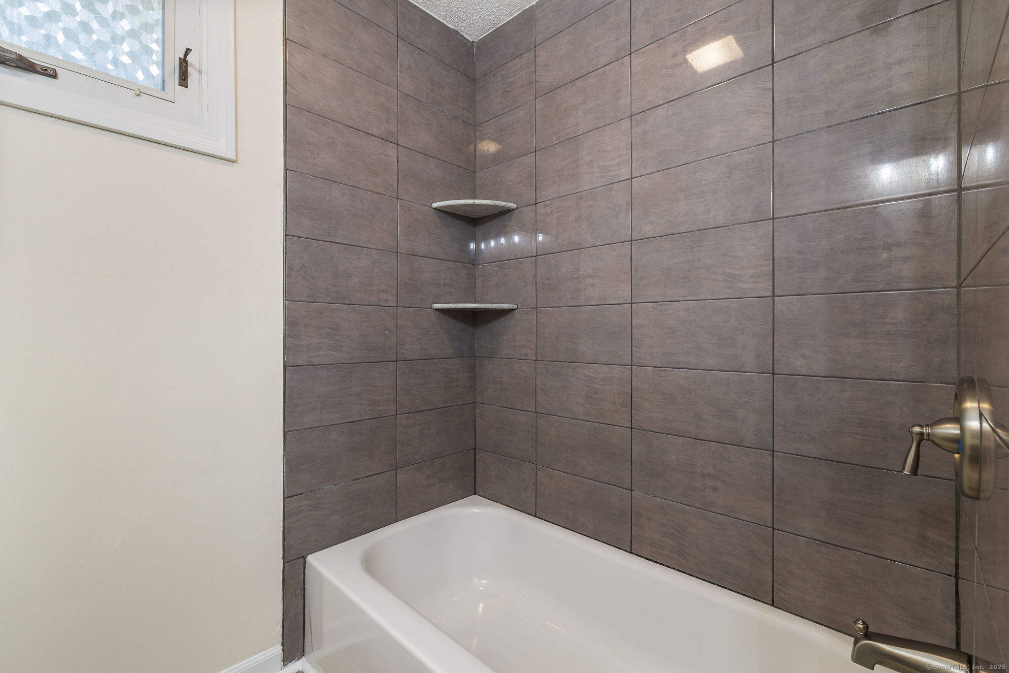 63 Summit Street APT 11