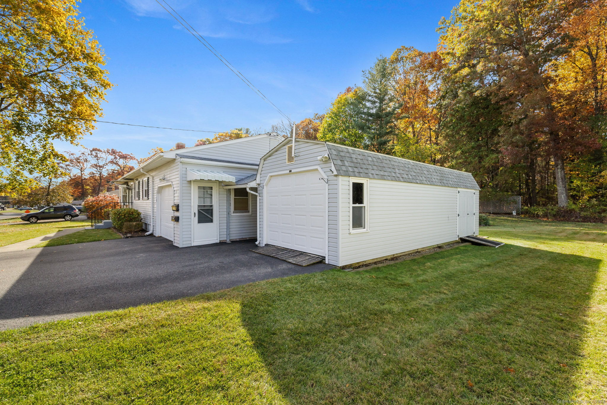 18 Winding Lane