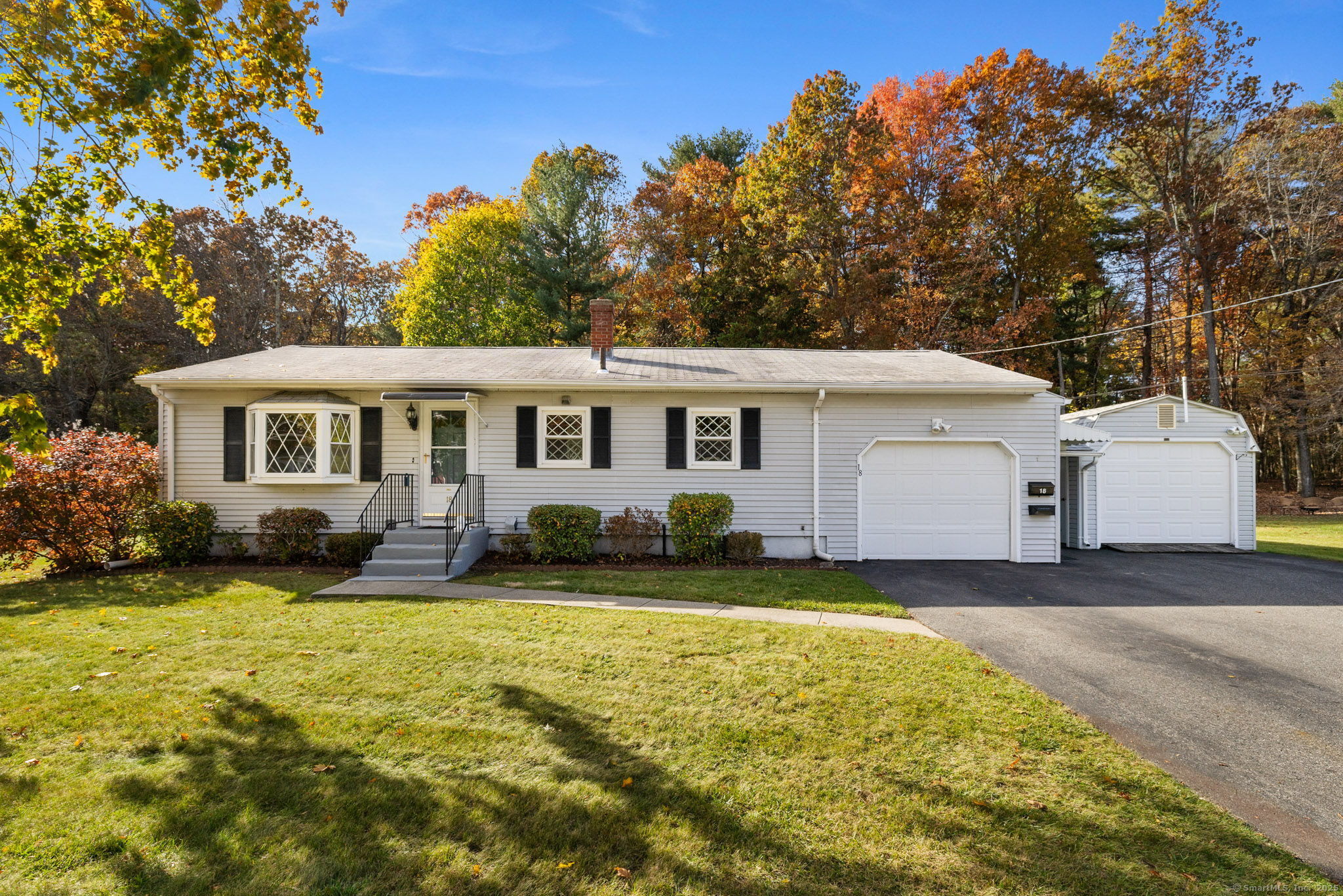 18 Winding Lane
