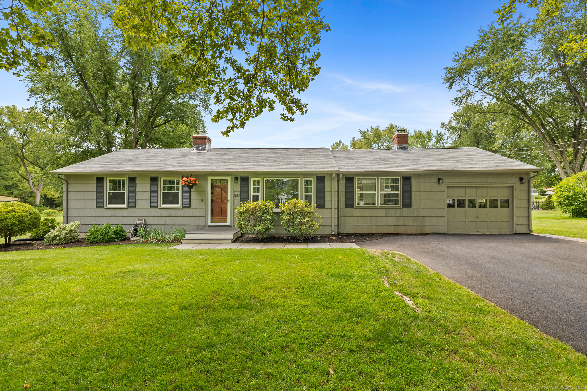 689 Burnham Street