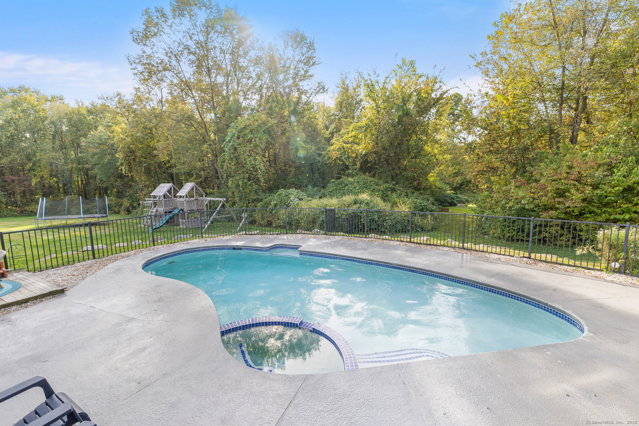 30 Tolland Road