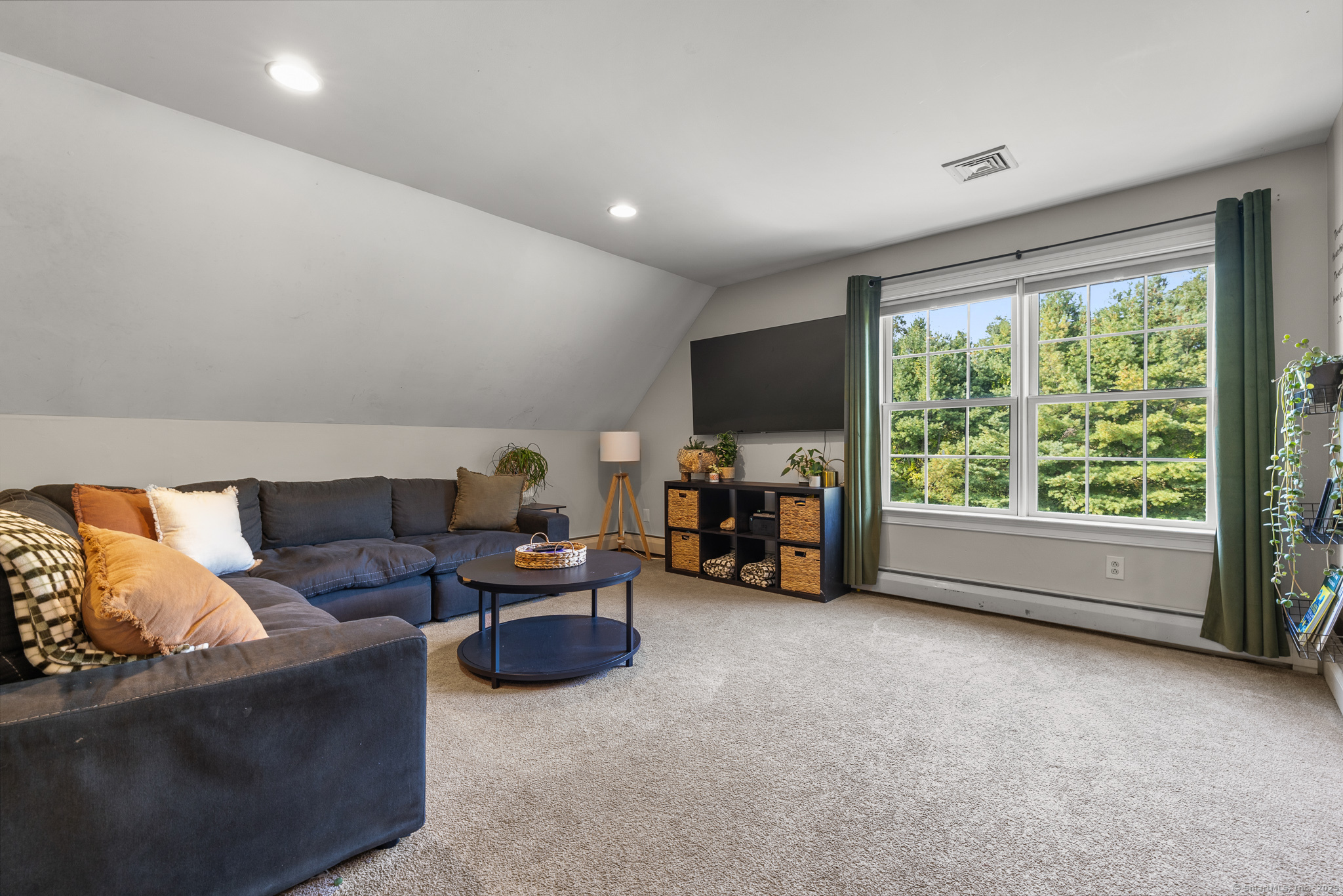 30 Tolland Road