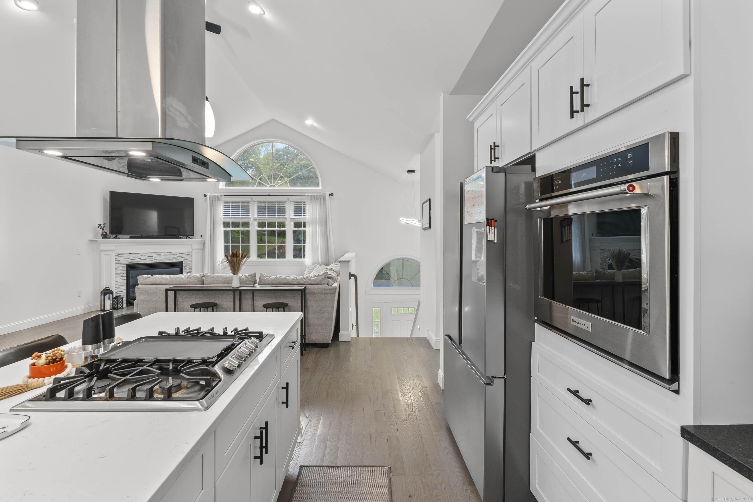 6 Carriage Drive