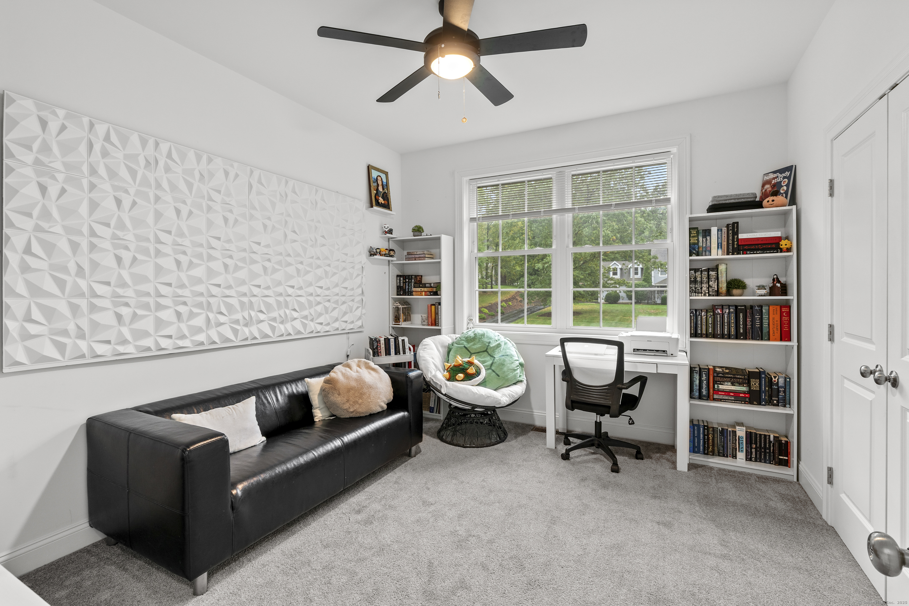 6 Carriage Drive