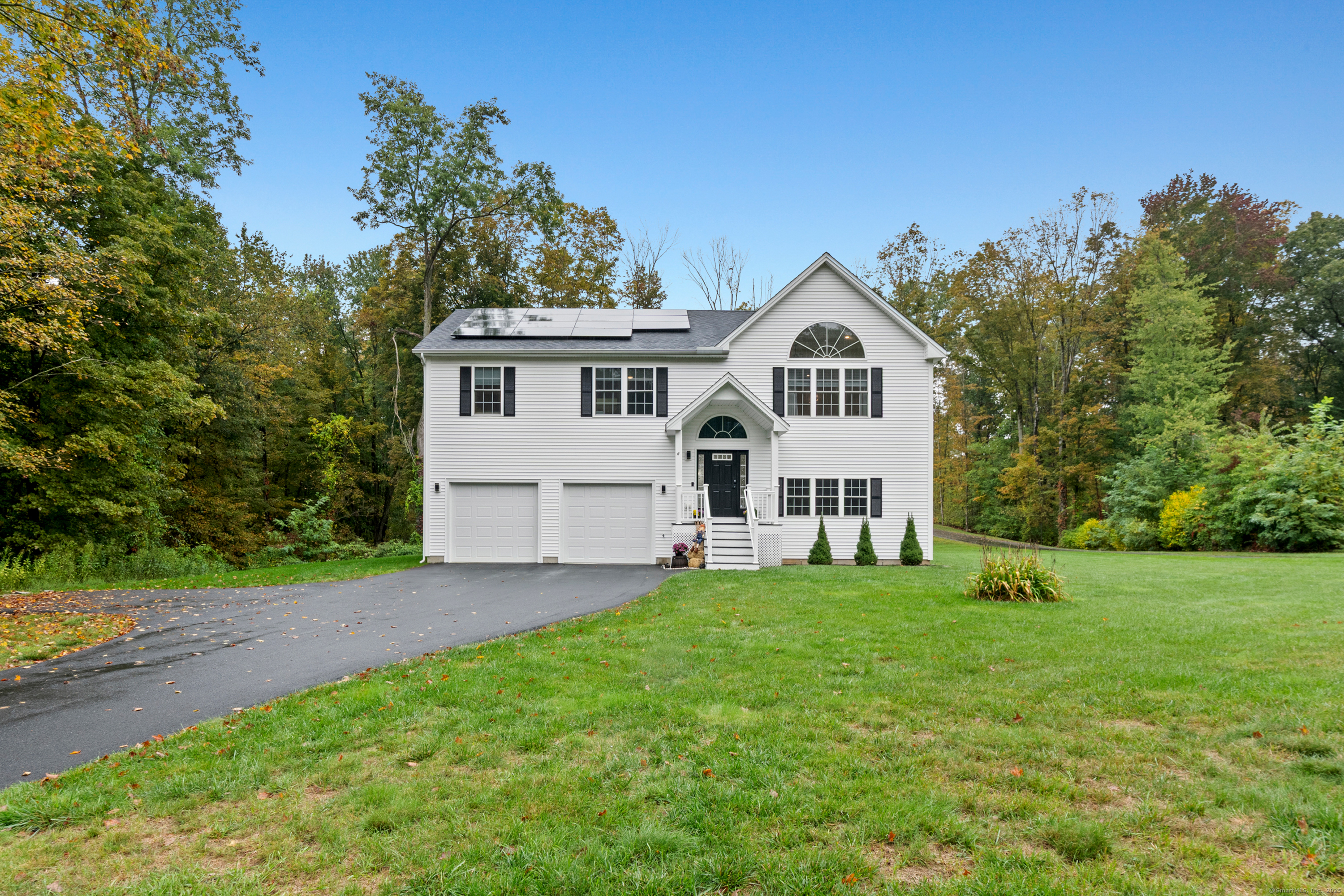 6 Carriage Drive