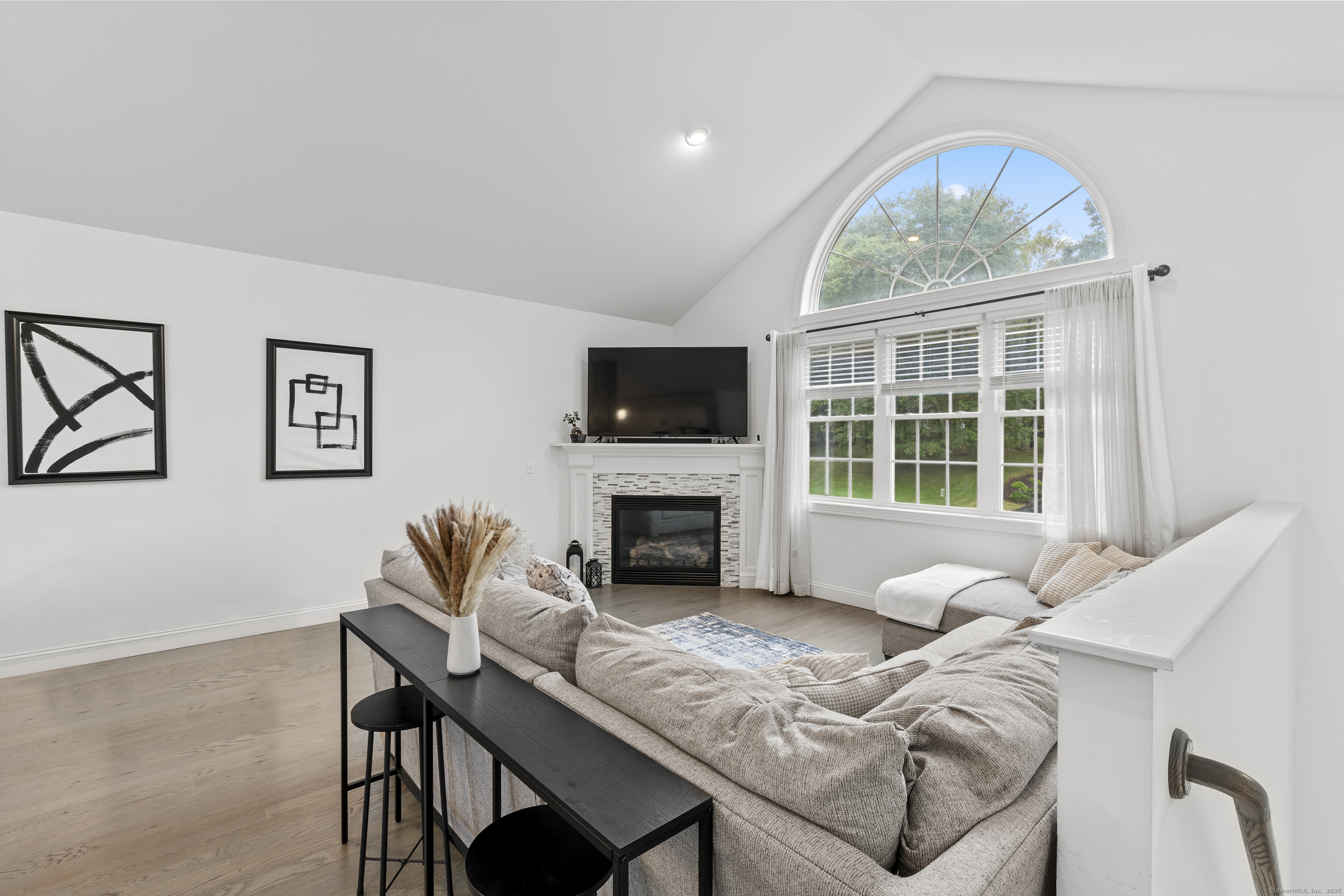 6 Carriage Drive