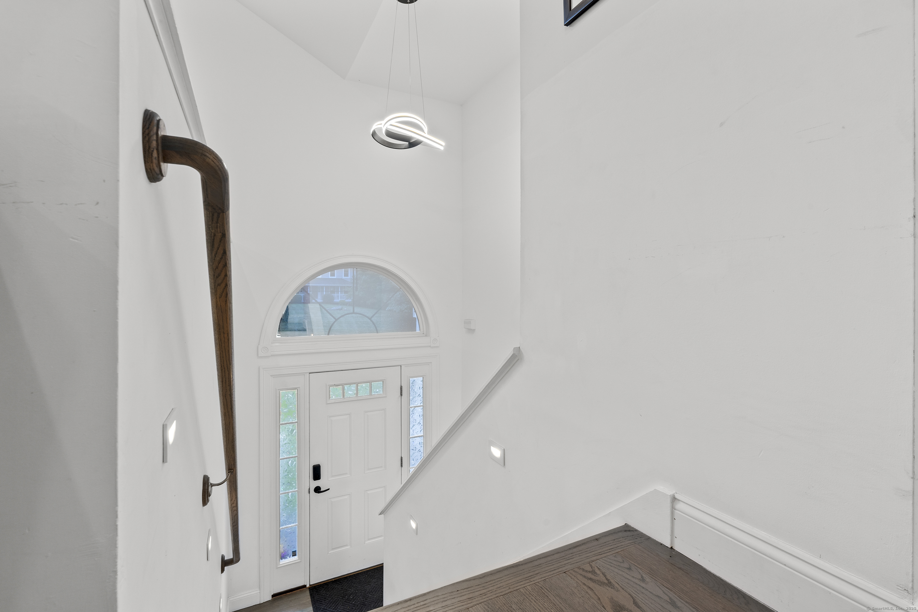 6 Carriage Drive