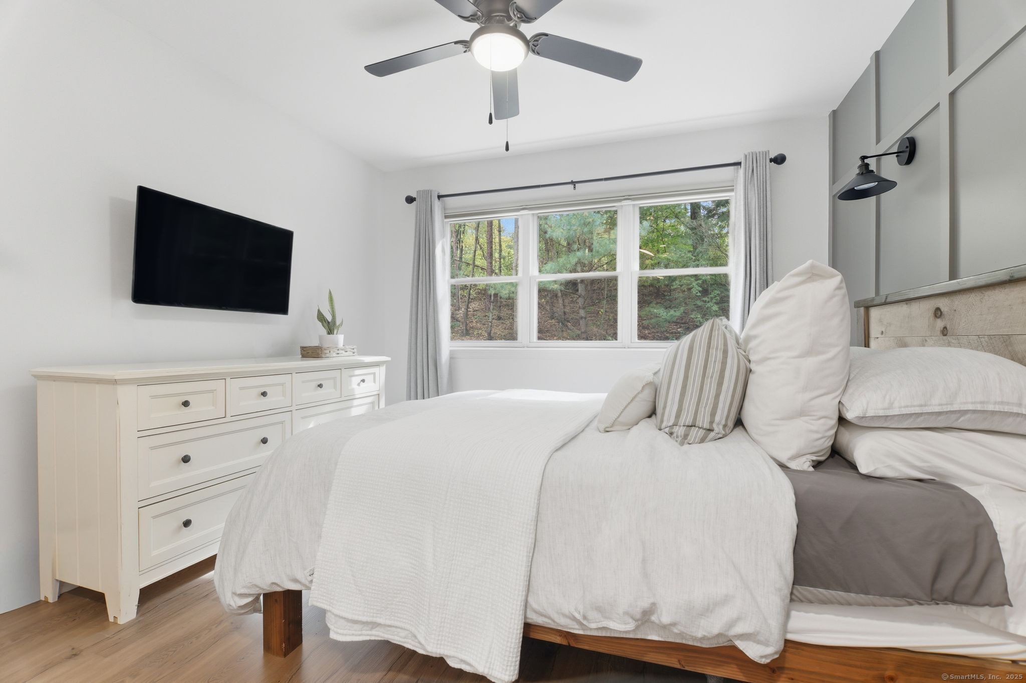 30 Folkstone Road APT E