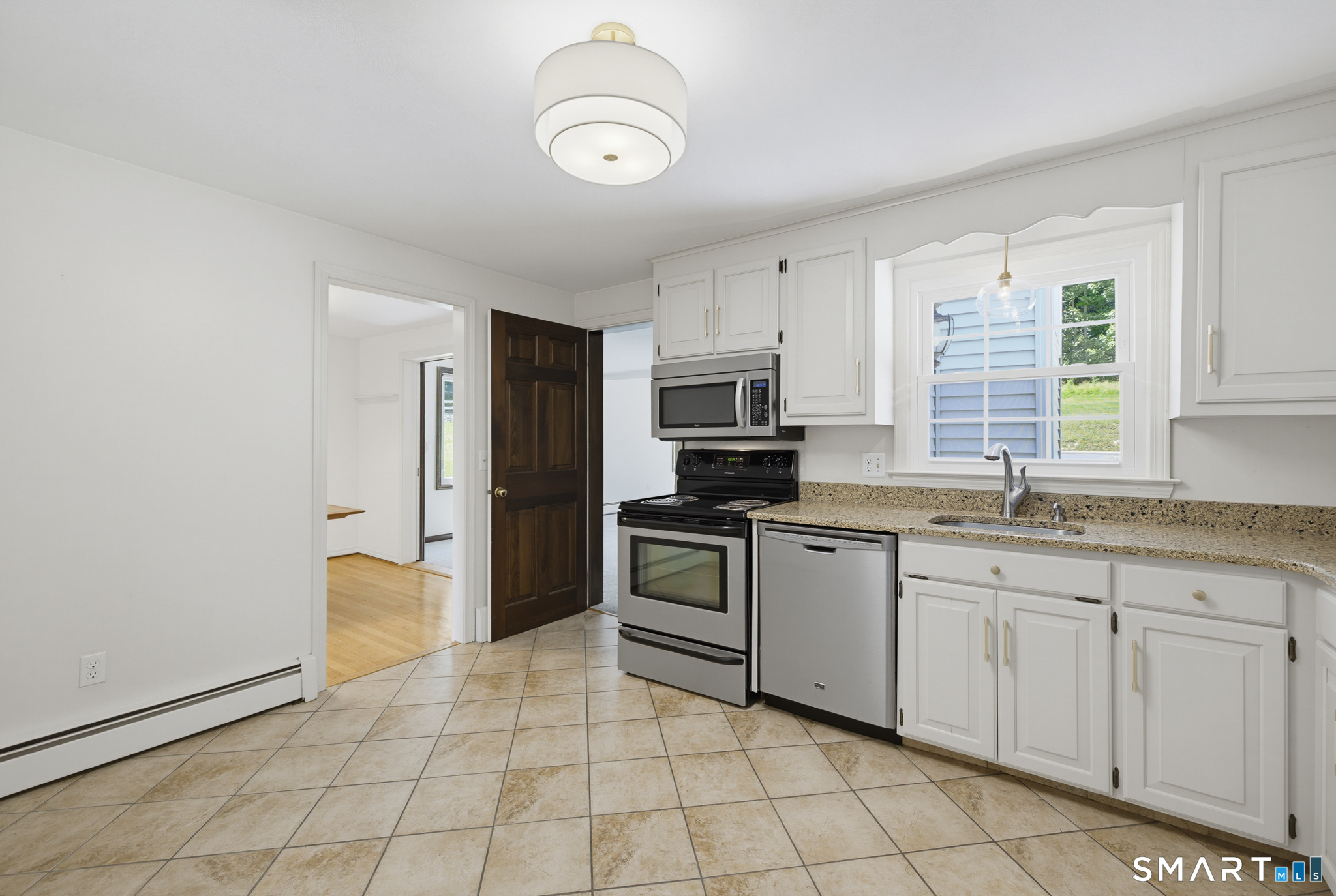 17 Riverside Drive