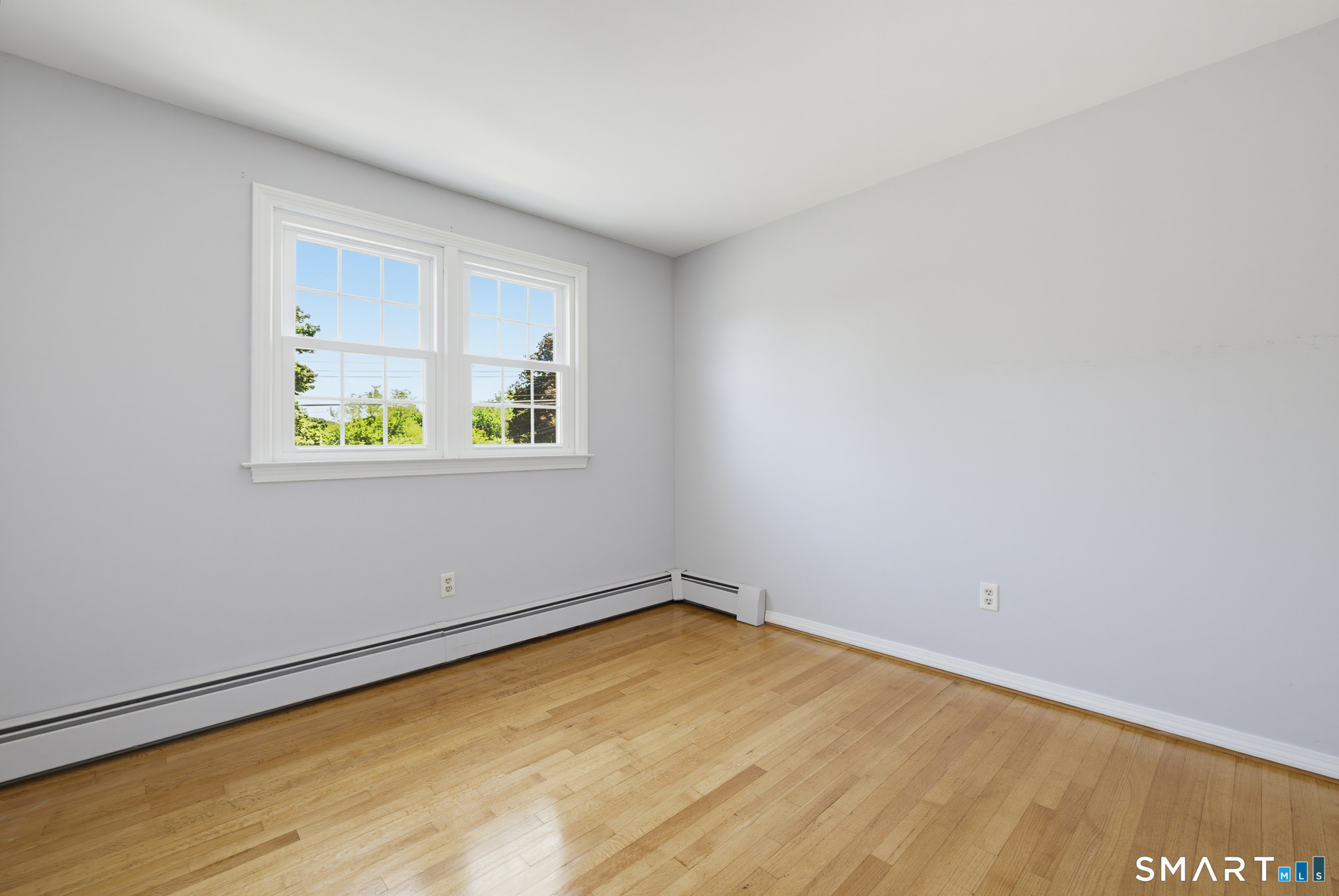 17 Riverside Drive